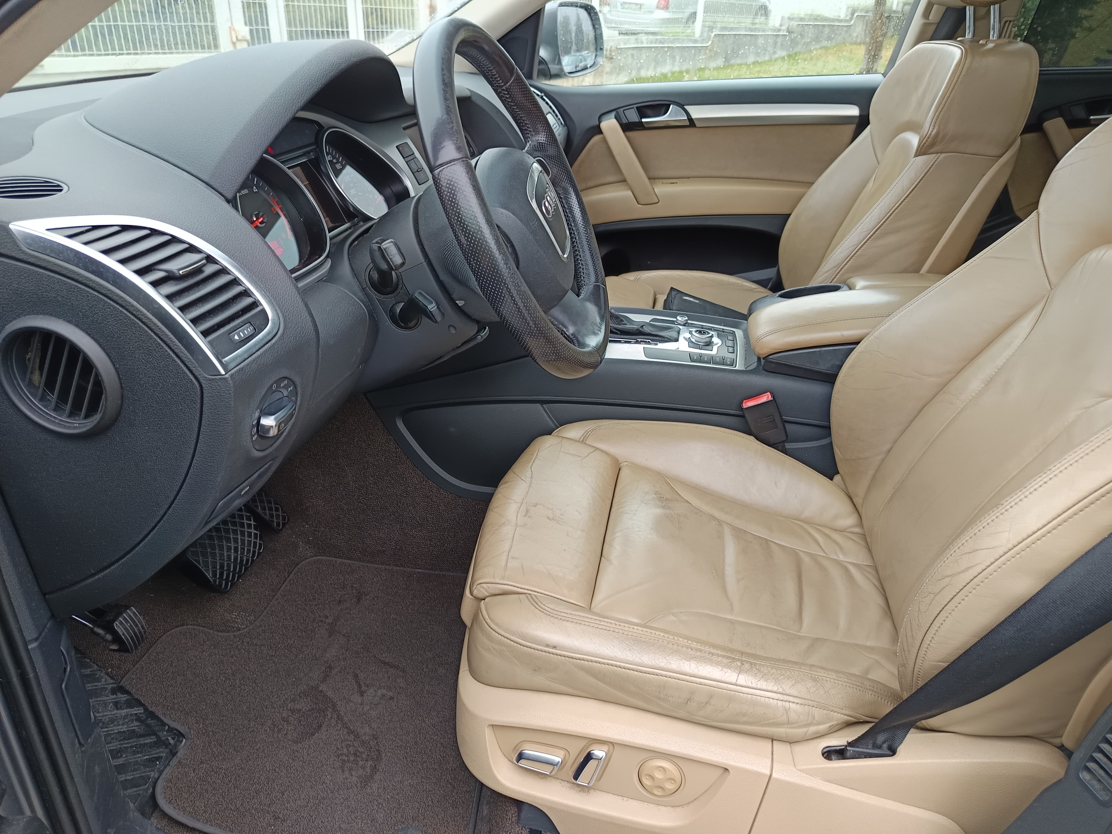 Audi Q7 · Ano 2010 — imagem 50