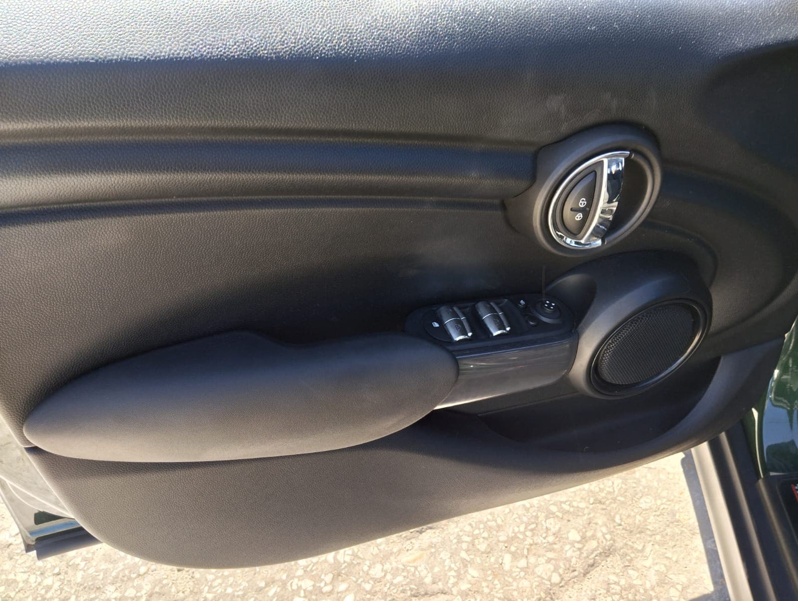Mini Cooper One D · Ano 2017 — image 16