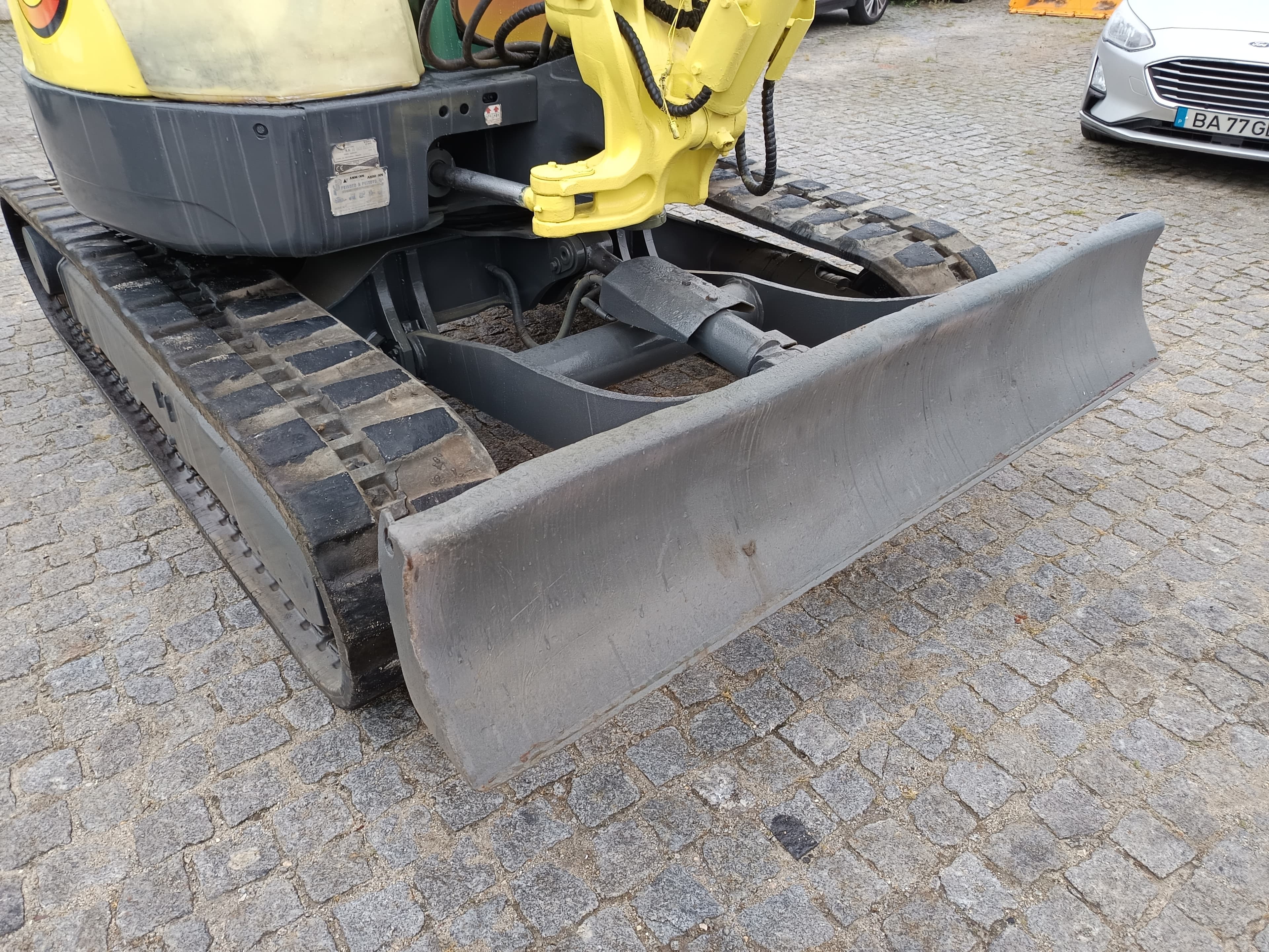 Mini Giratória Yanmar — imagen 7