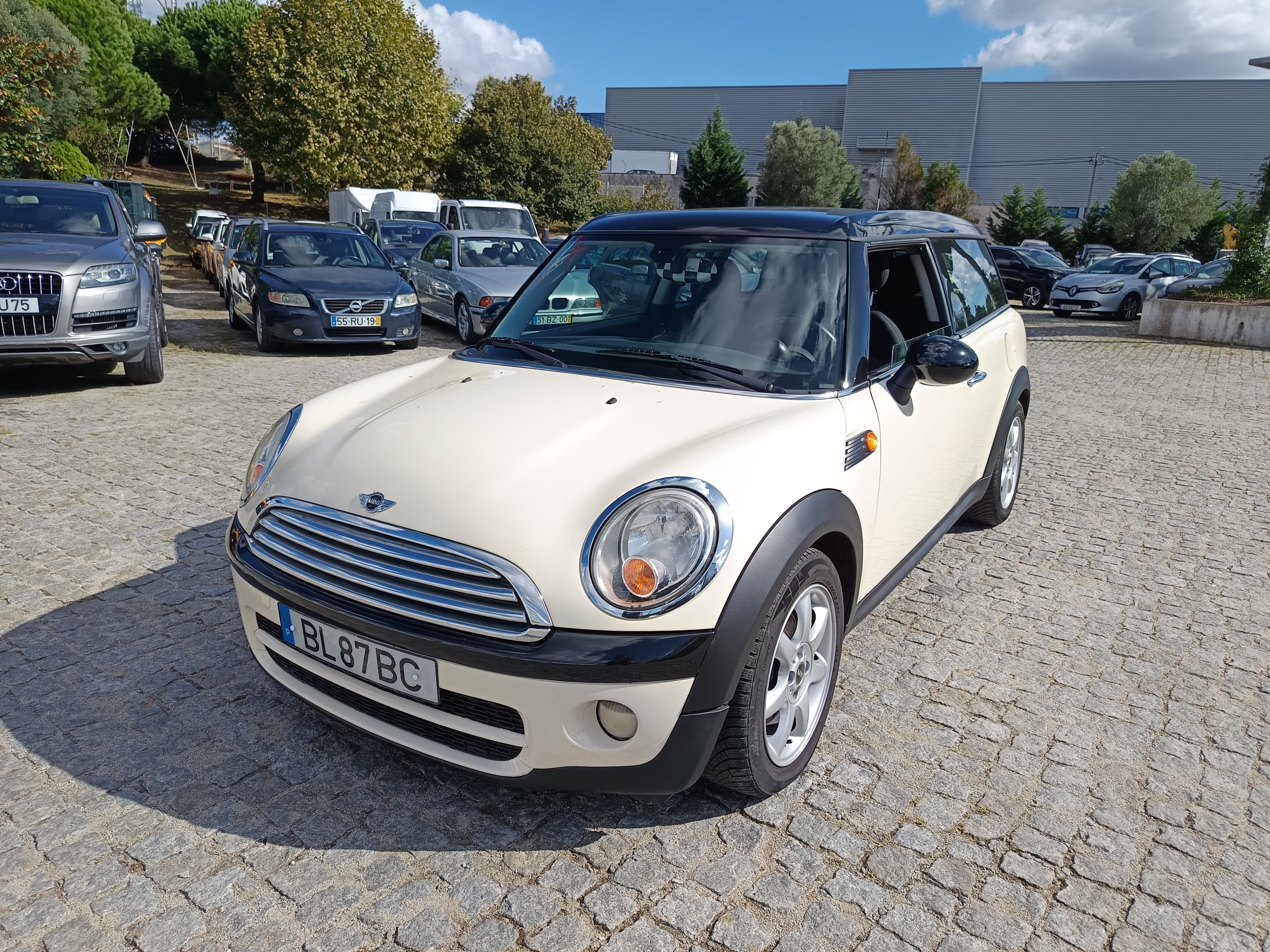 Mini Cooper D · Ano 2010 — imagen 3