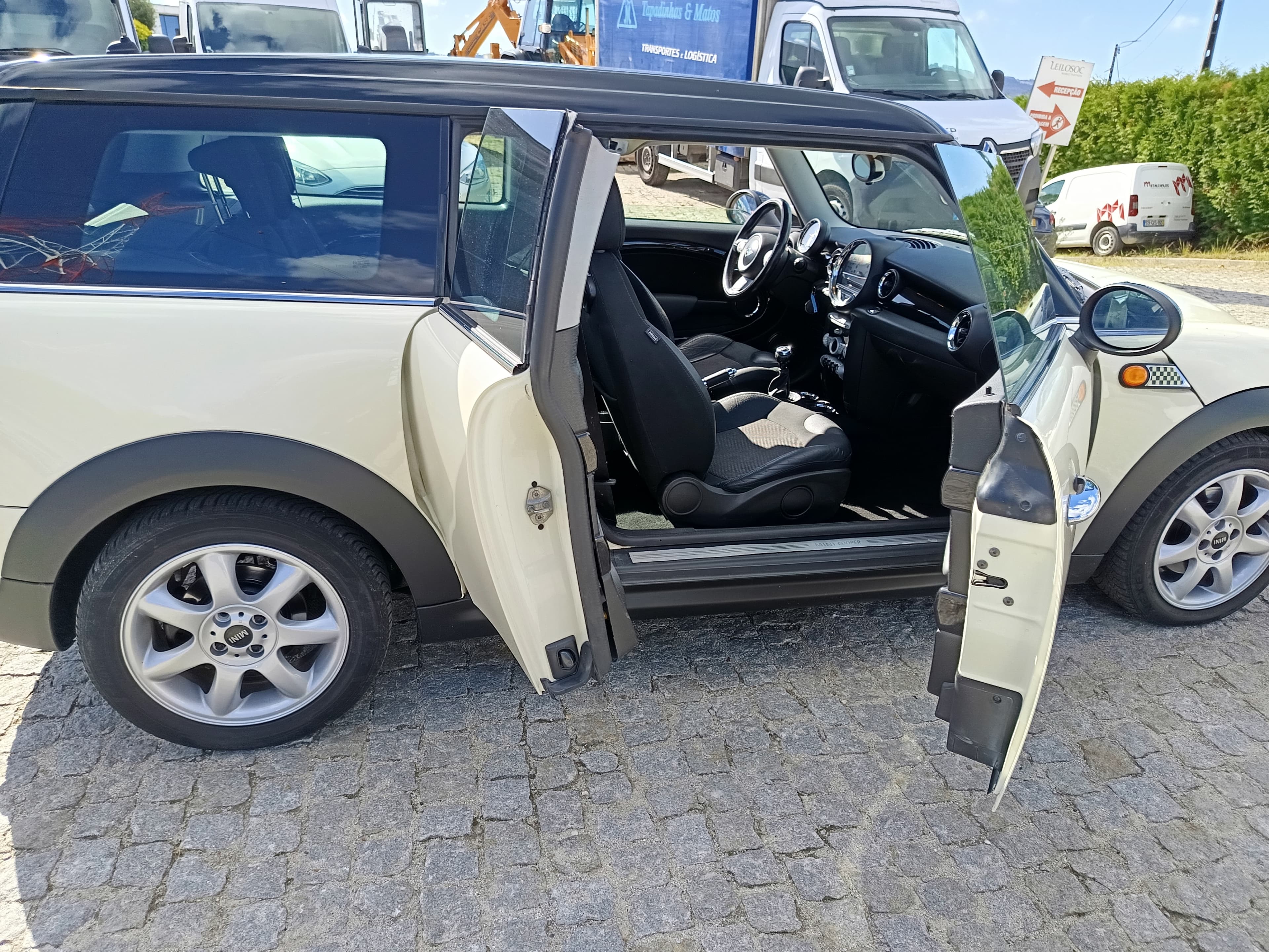 Mini Cooper D · Ano 2010 — imagen 18
