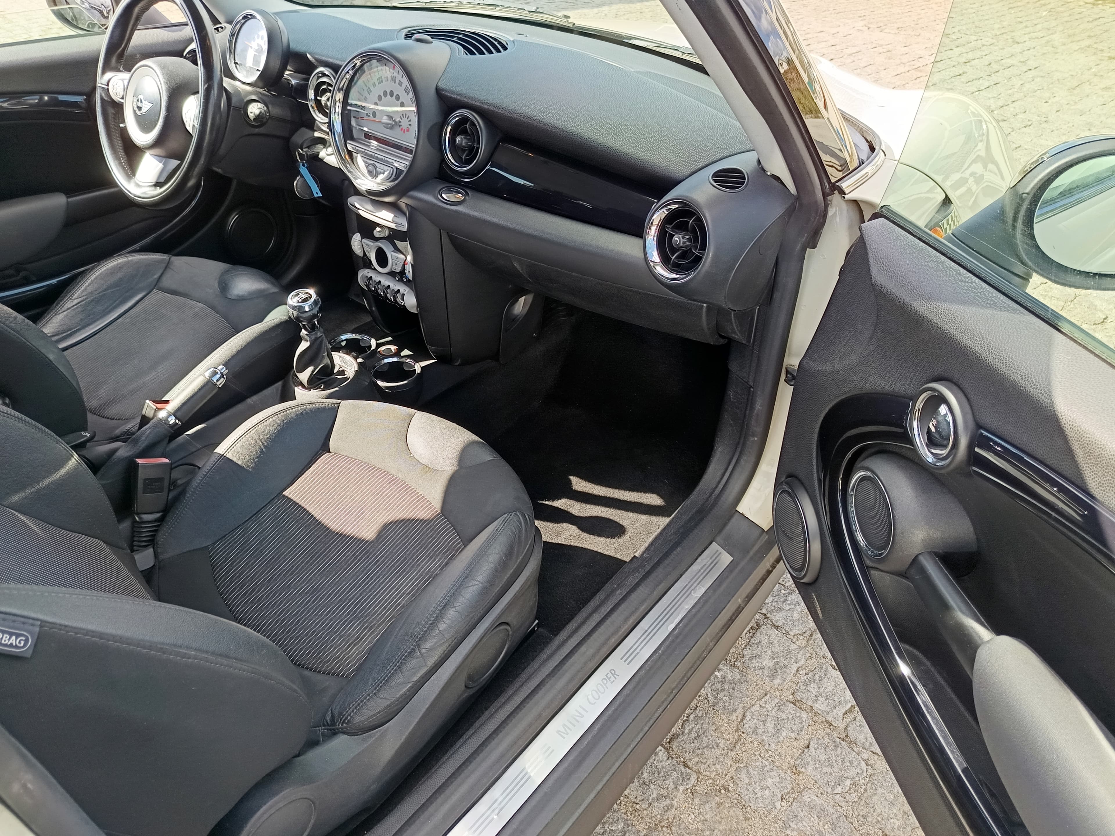 Mini Cooper D · Ano 2010 — imagen 14