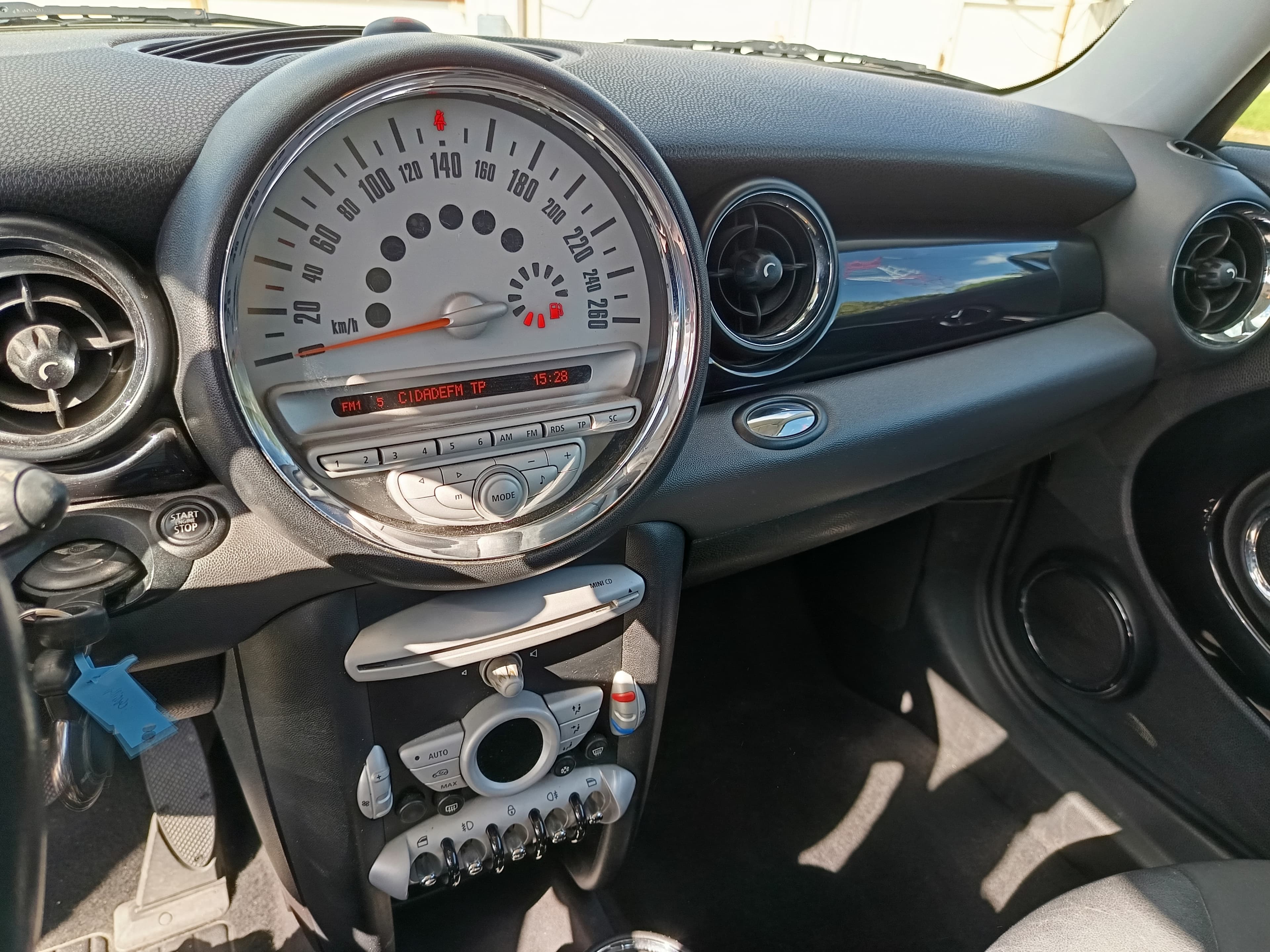 Mini Cooper D · Ano 2010 — imagen 27