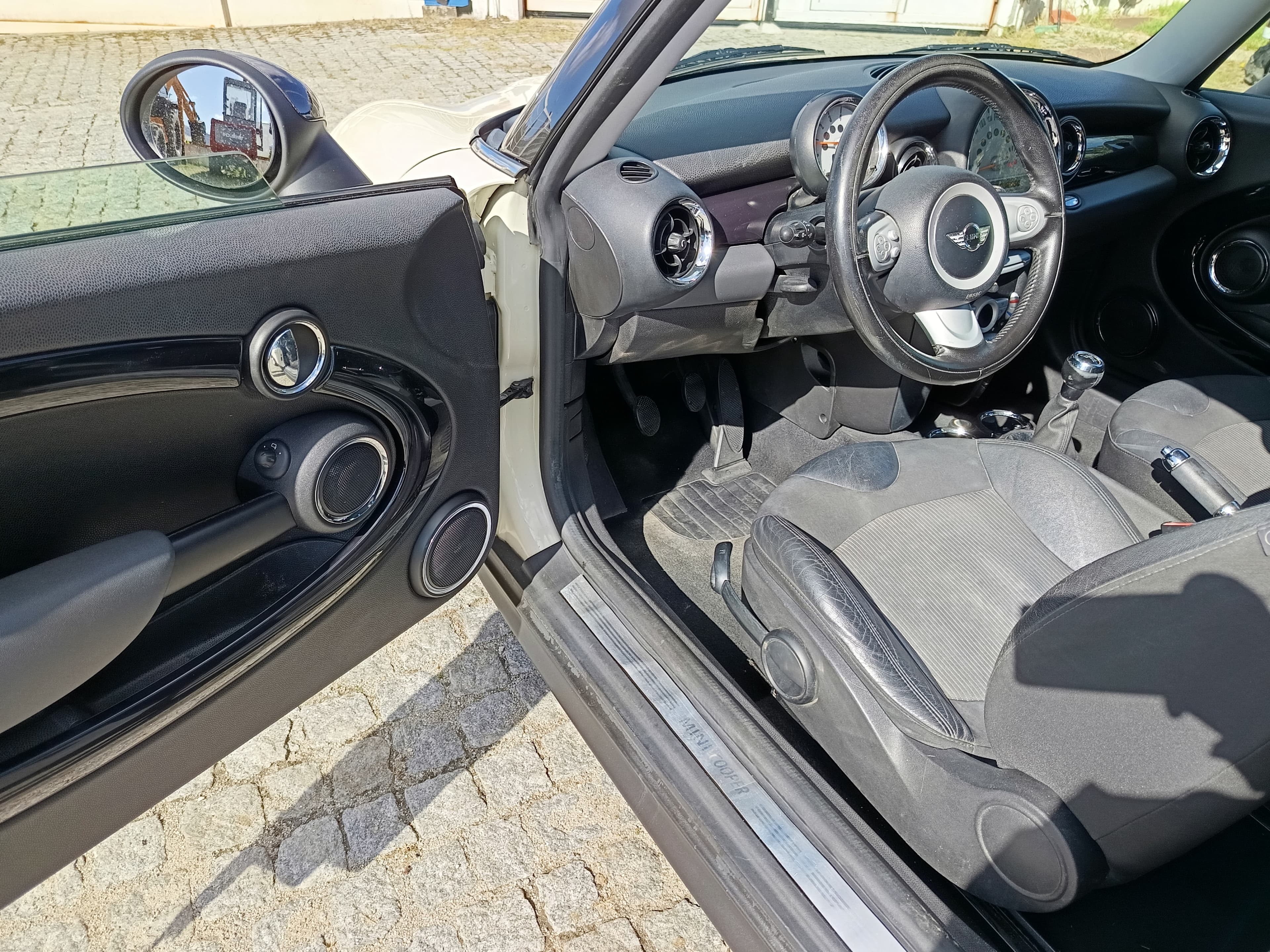 Mini Cooper D · Ano 2010 — imagen 21