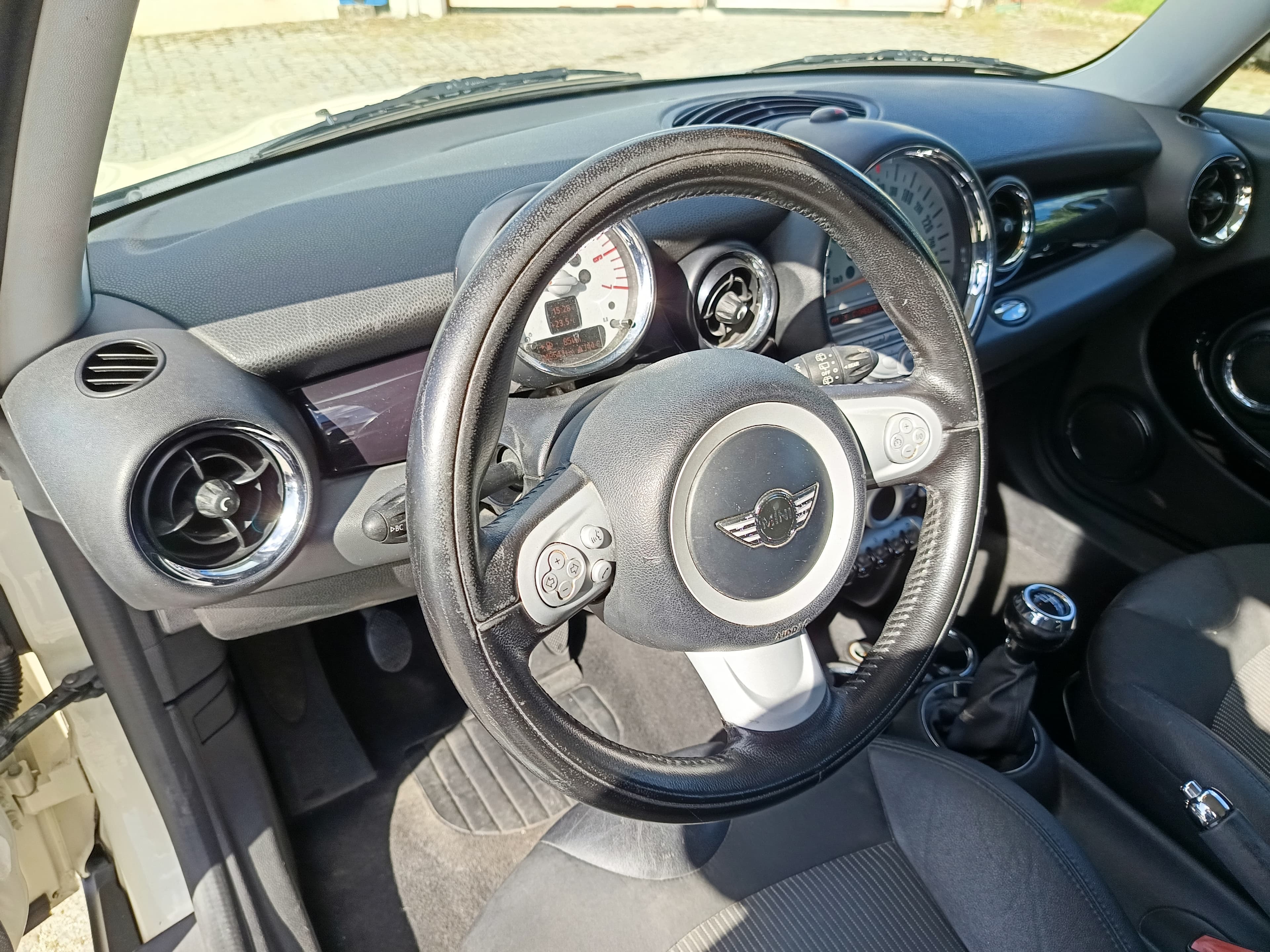 Mini Cooper D · Ano 2010 — imagen 26