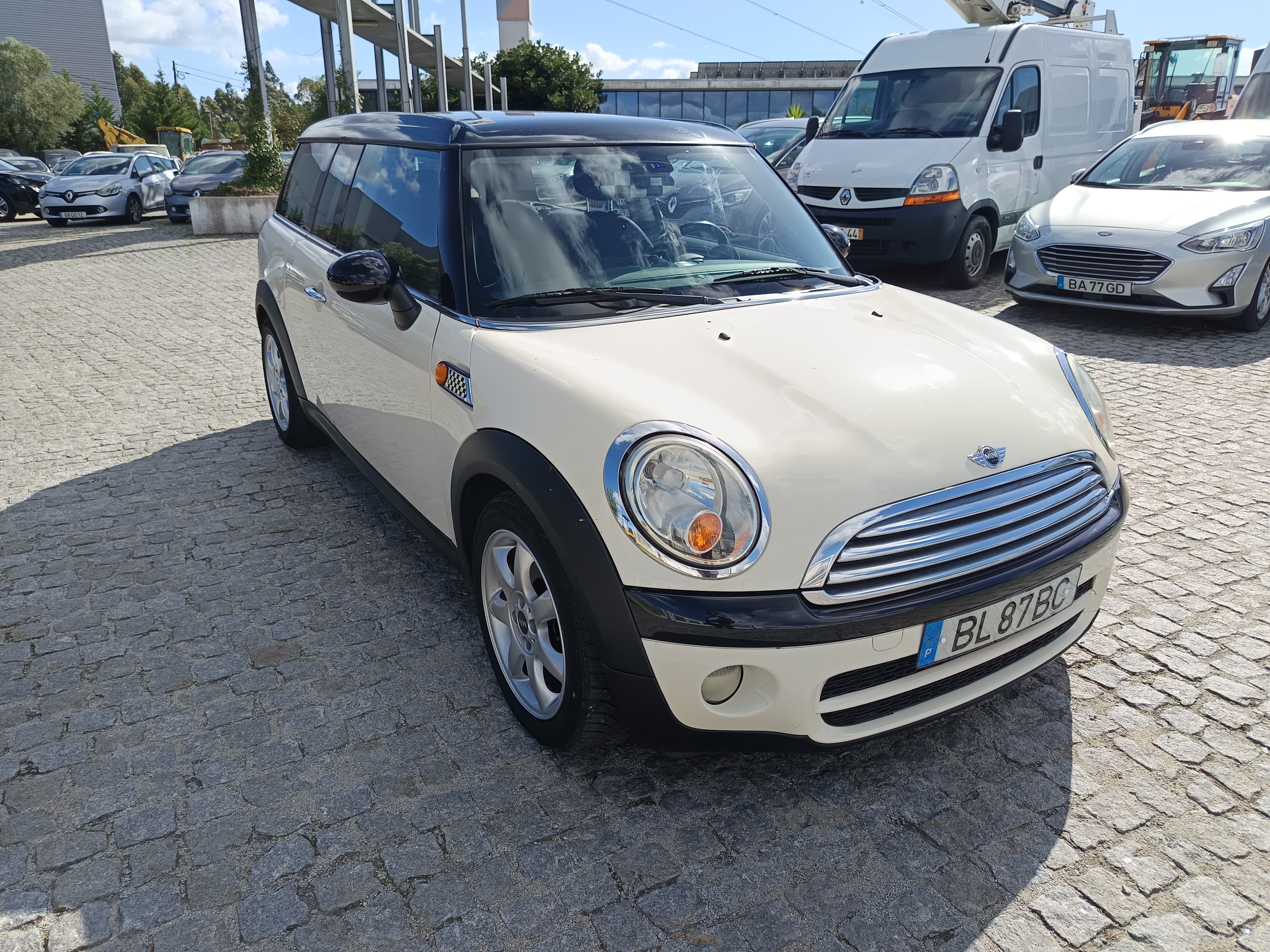 Mini Cooper D · Ano 2010 — imagen 2
