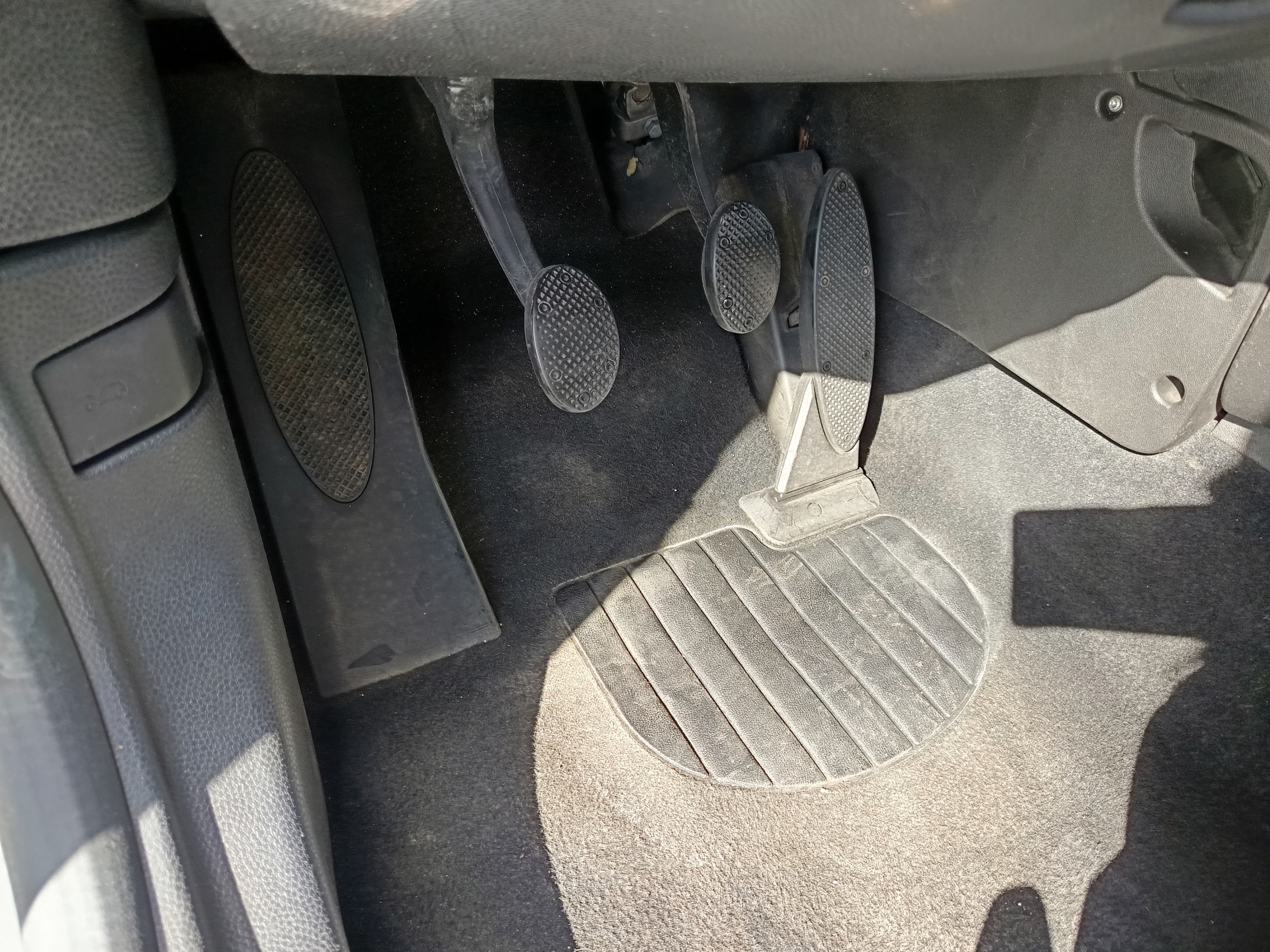 Mini Cooper D · Ano 2010 — imagen 25