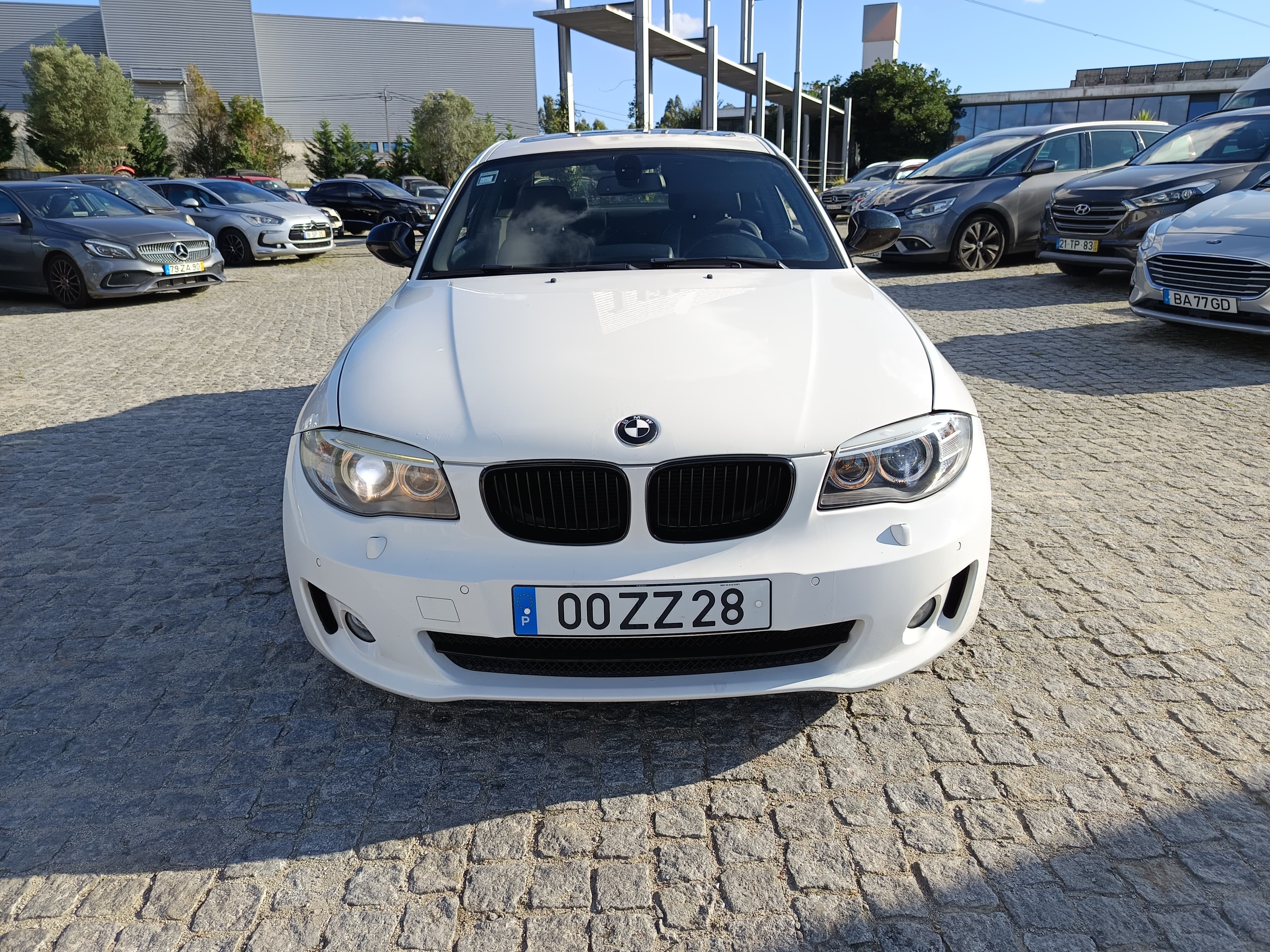 BMW 118d · Ano 2012 — imagem 2