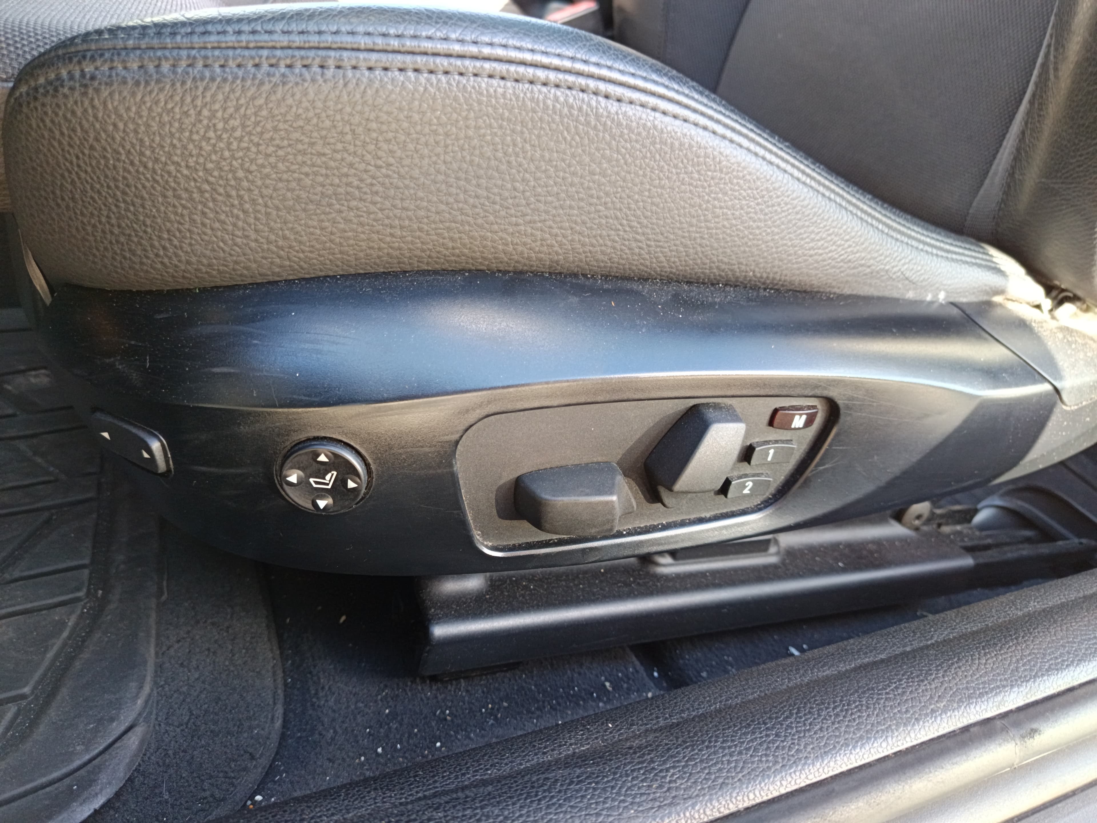 BMW 118d · Ano 2012 — imagem 27