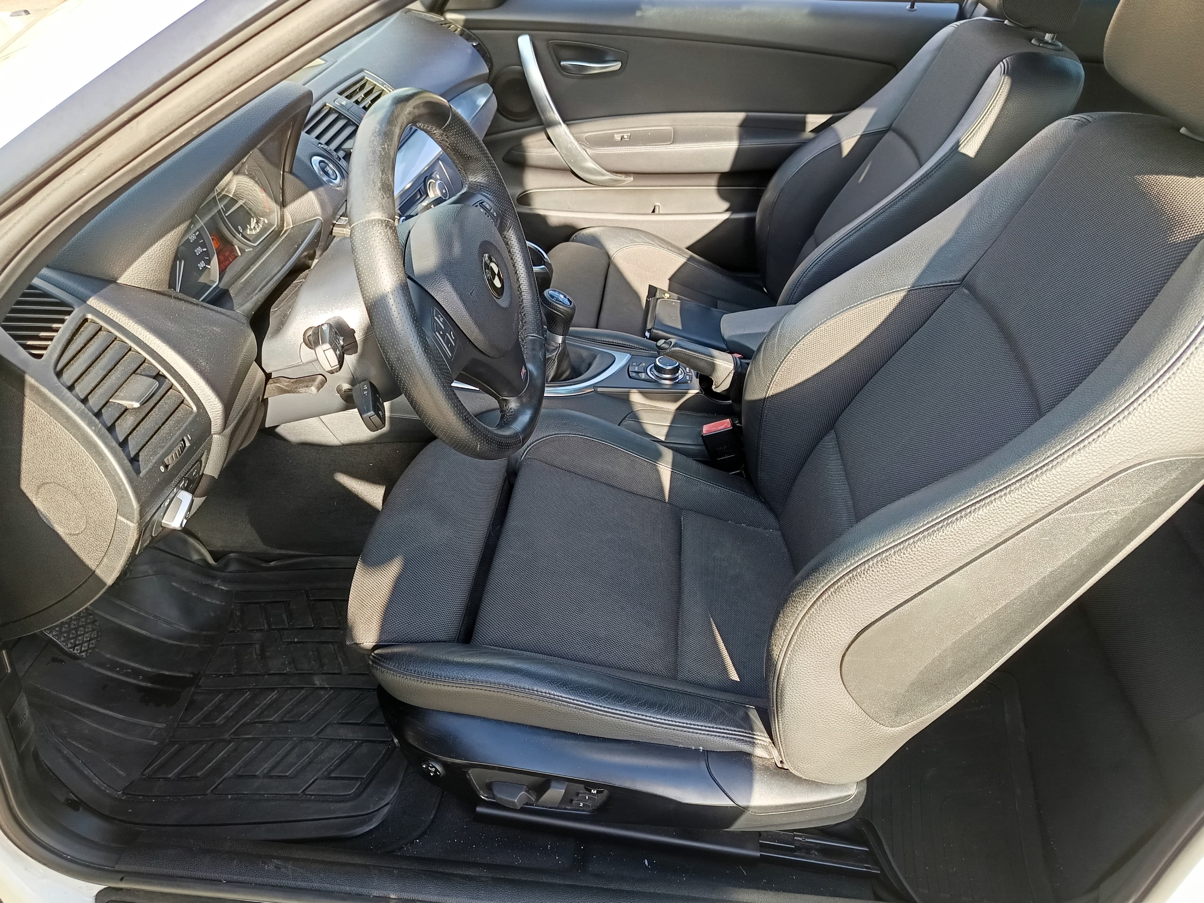 BMW 118d · Ano 2012 — imagem 26