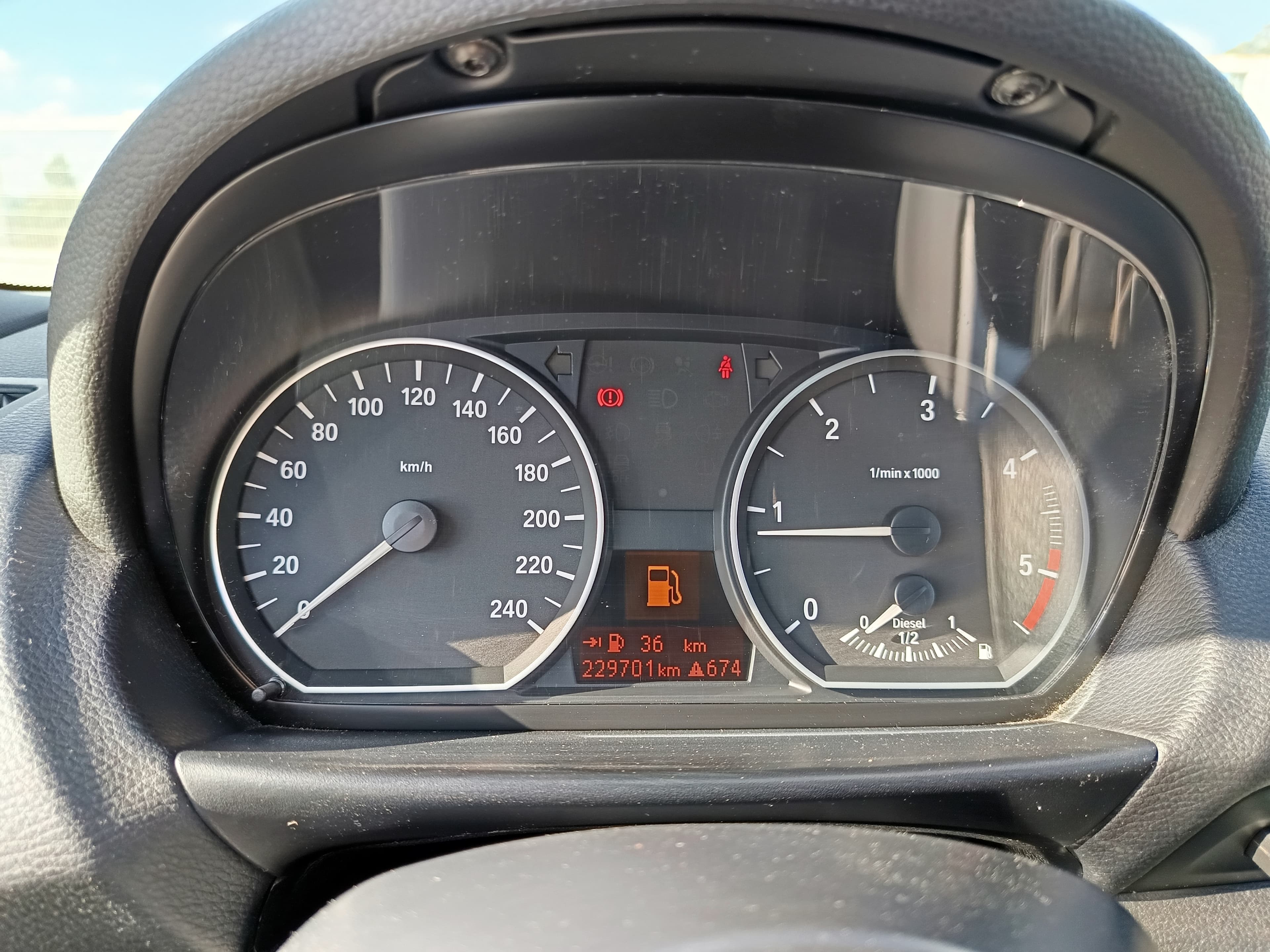 BMW 118d · Ano 2012 — imagem 38