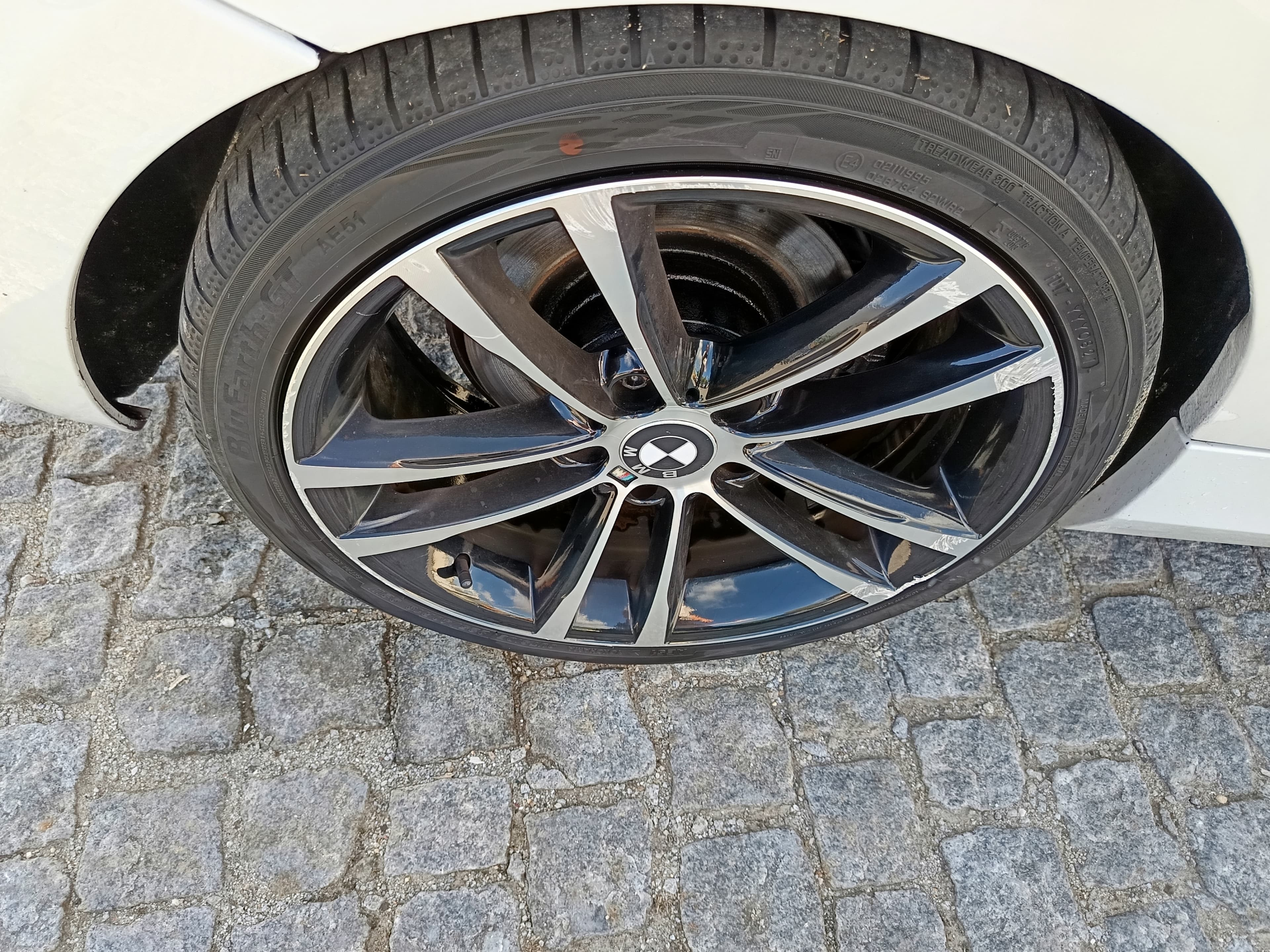 BMW 118d · Ano 2012 — imagem 9
