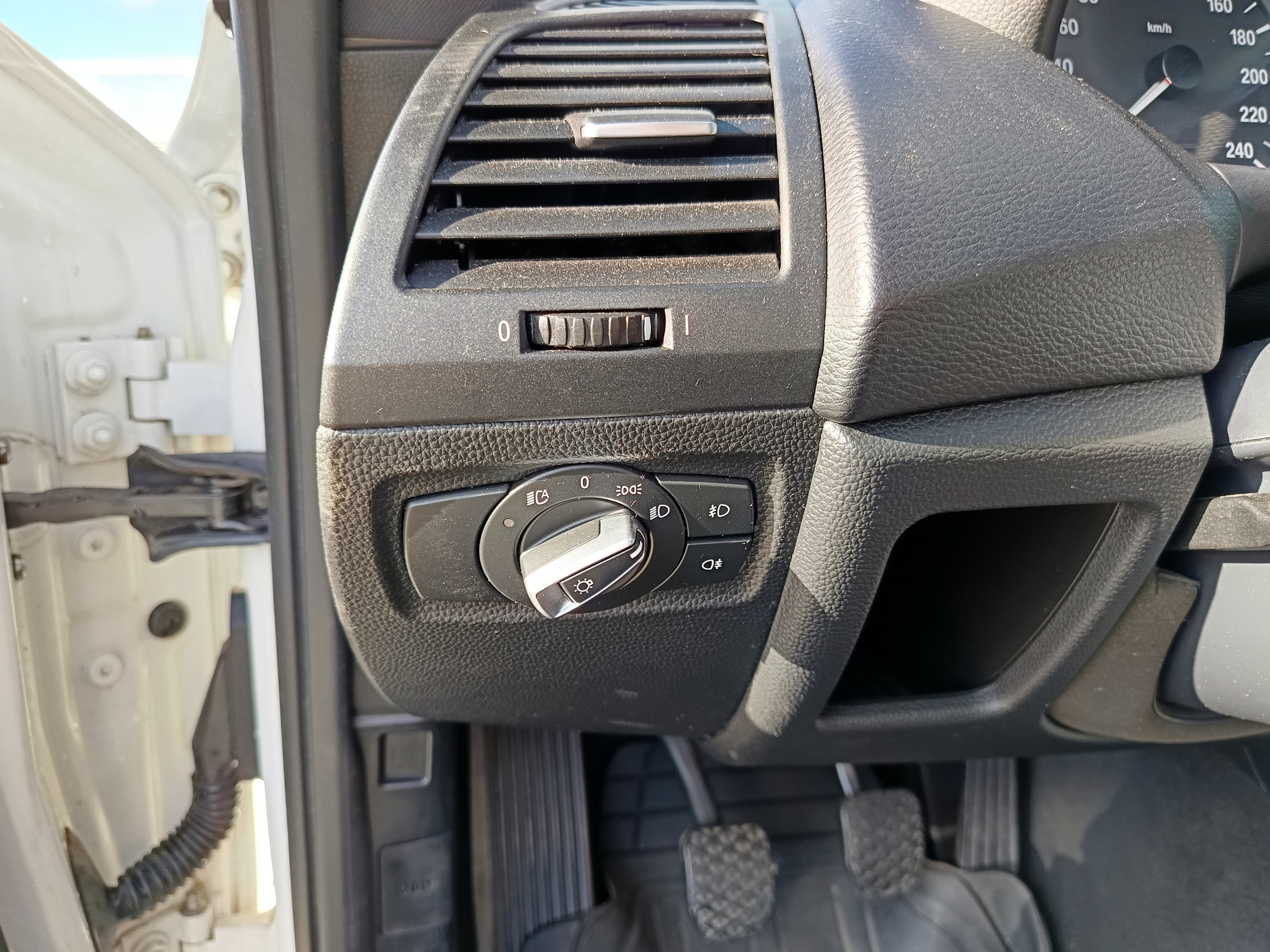 BMW 118d · Ano 2012 — imagem 41