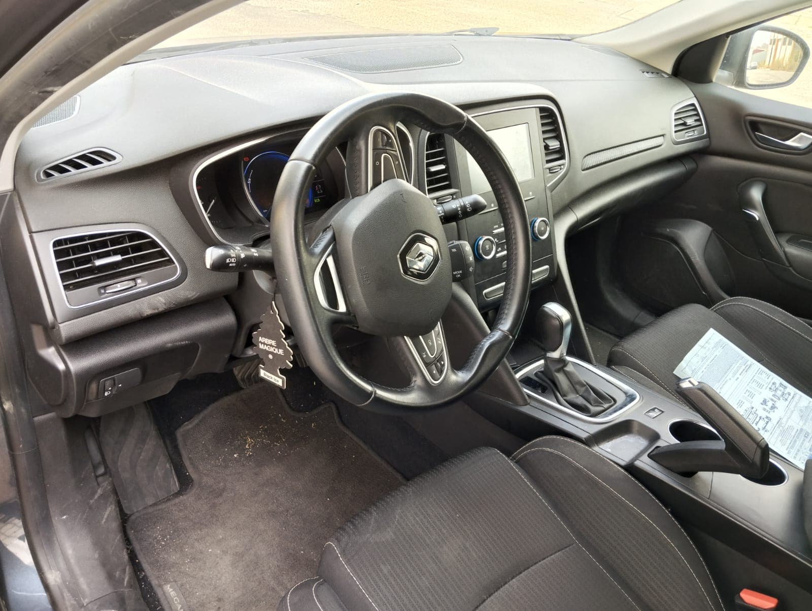 Renault Mégane · Ano 2018 — image 23