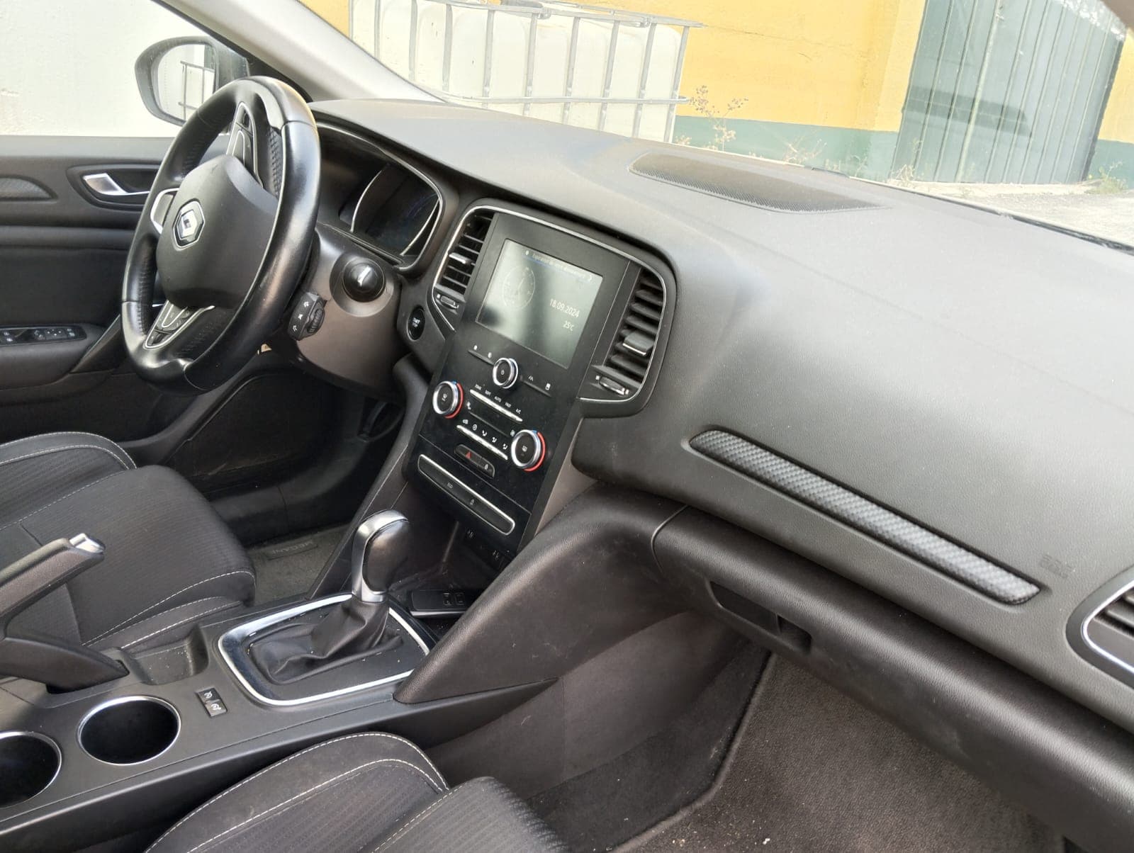Renault Mégane · Ano 2018 — image 21