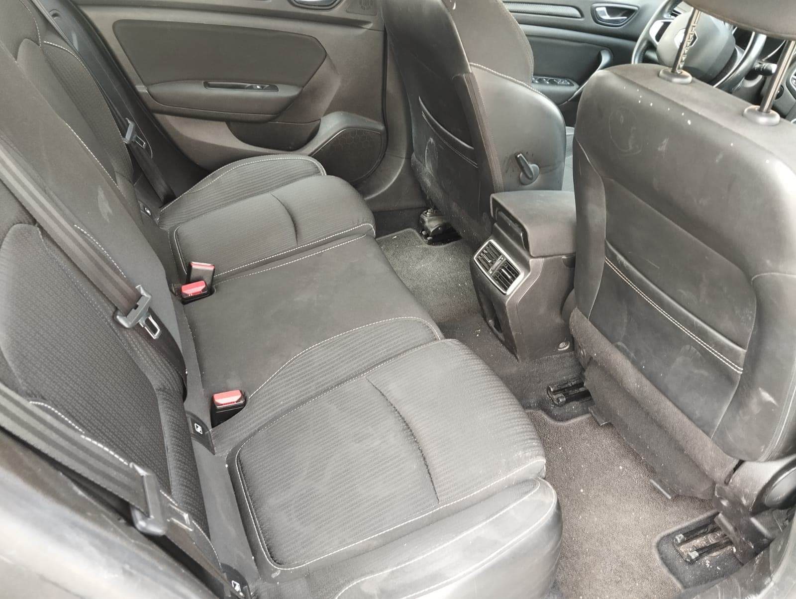 Renault Mégane · Ano 2018 — image 17