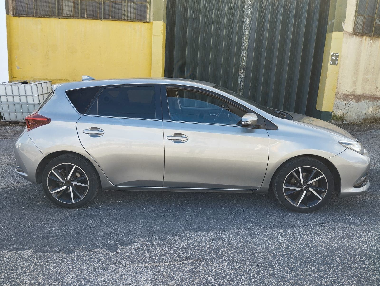 Toyota Auris · Ano 2017 — image 11