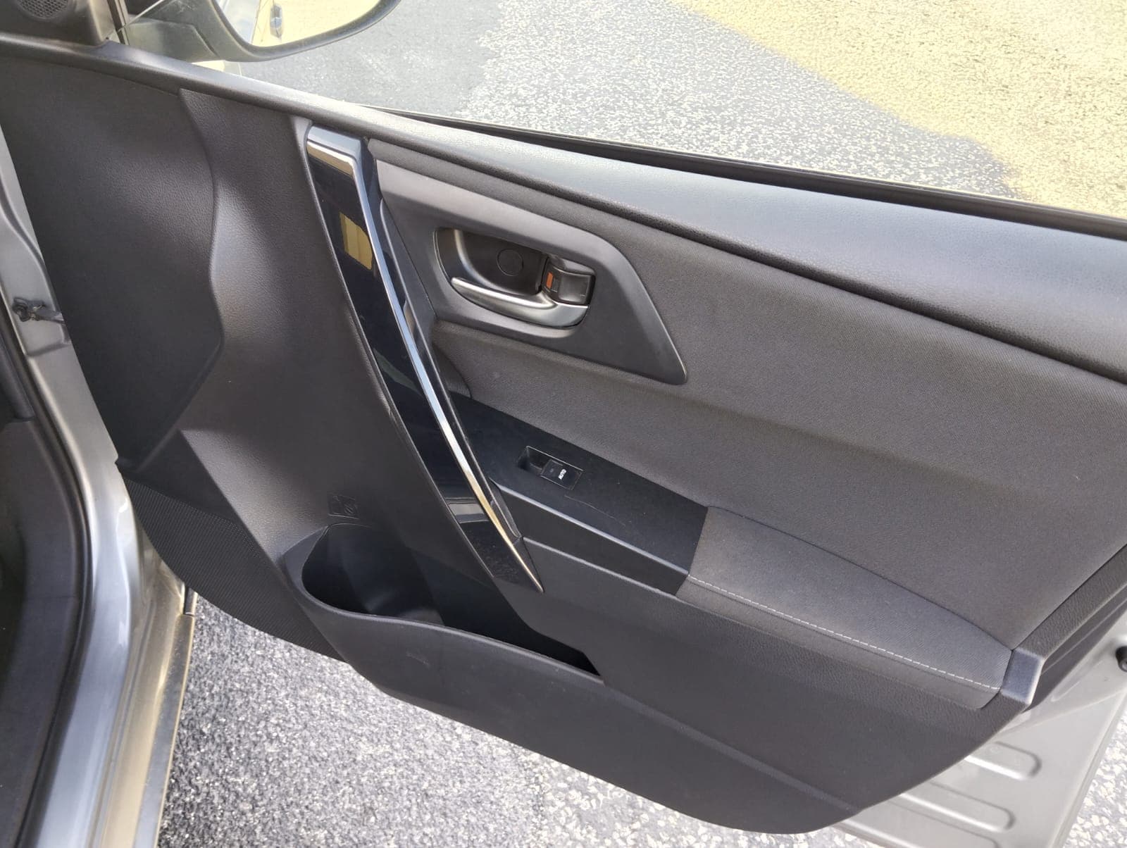 Toyota Auris · Ano 2017 — image 13