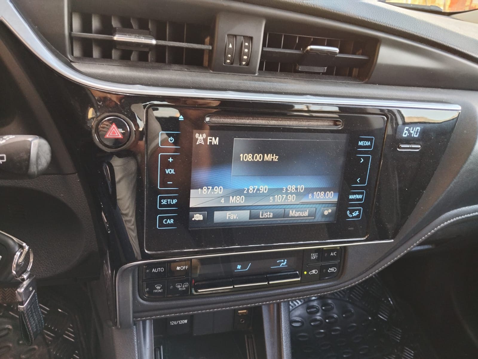 Toyota Auris · Ano 2017 — image 32