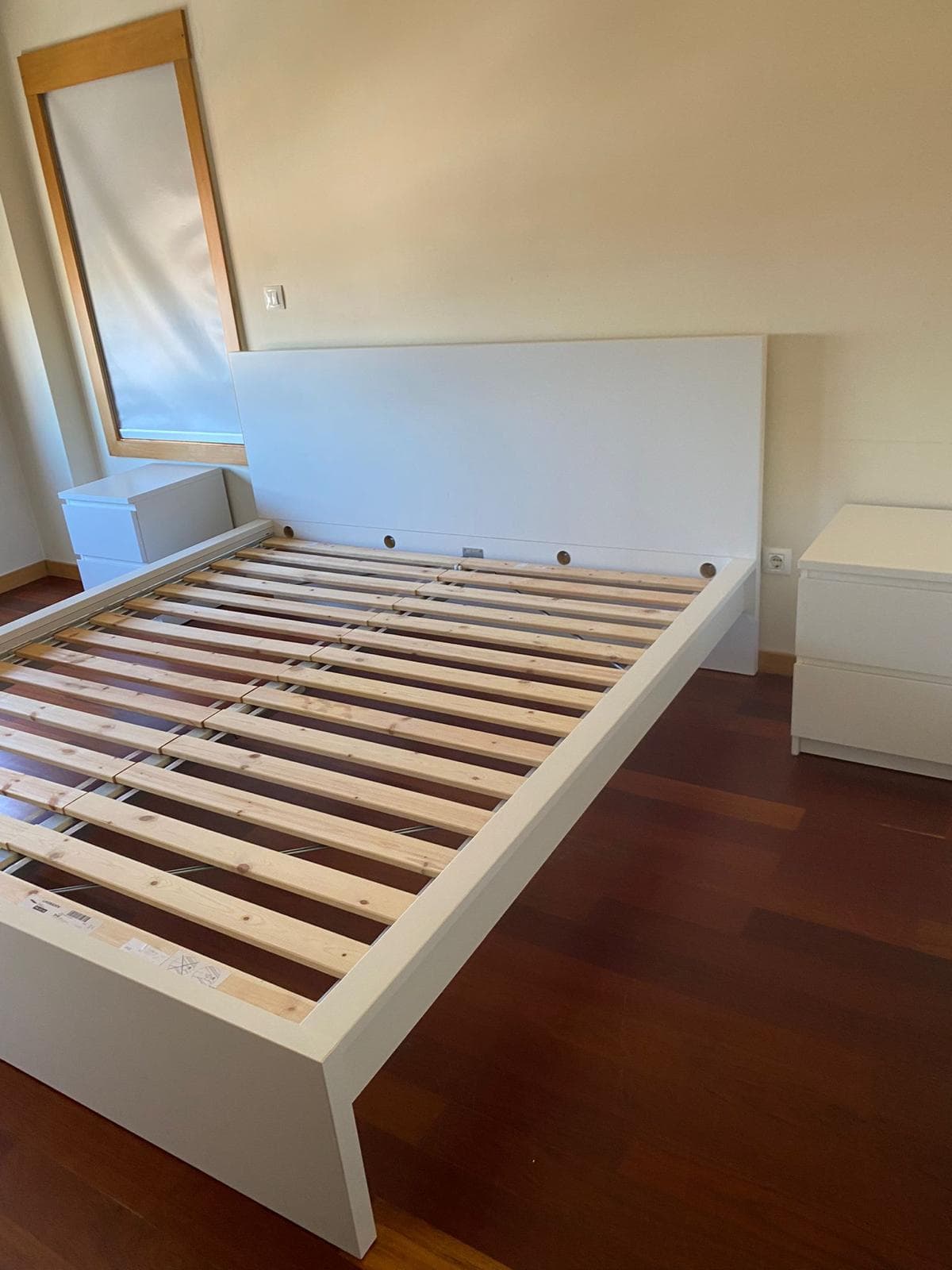 Mobiliario y decoración — imagen 1
