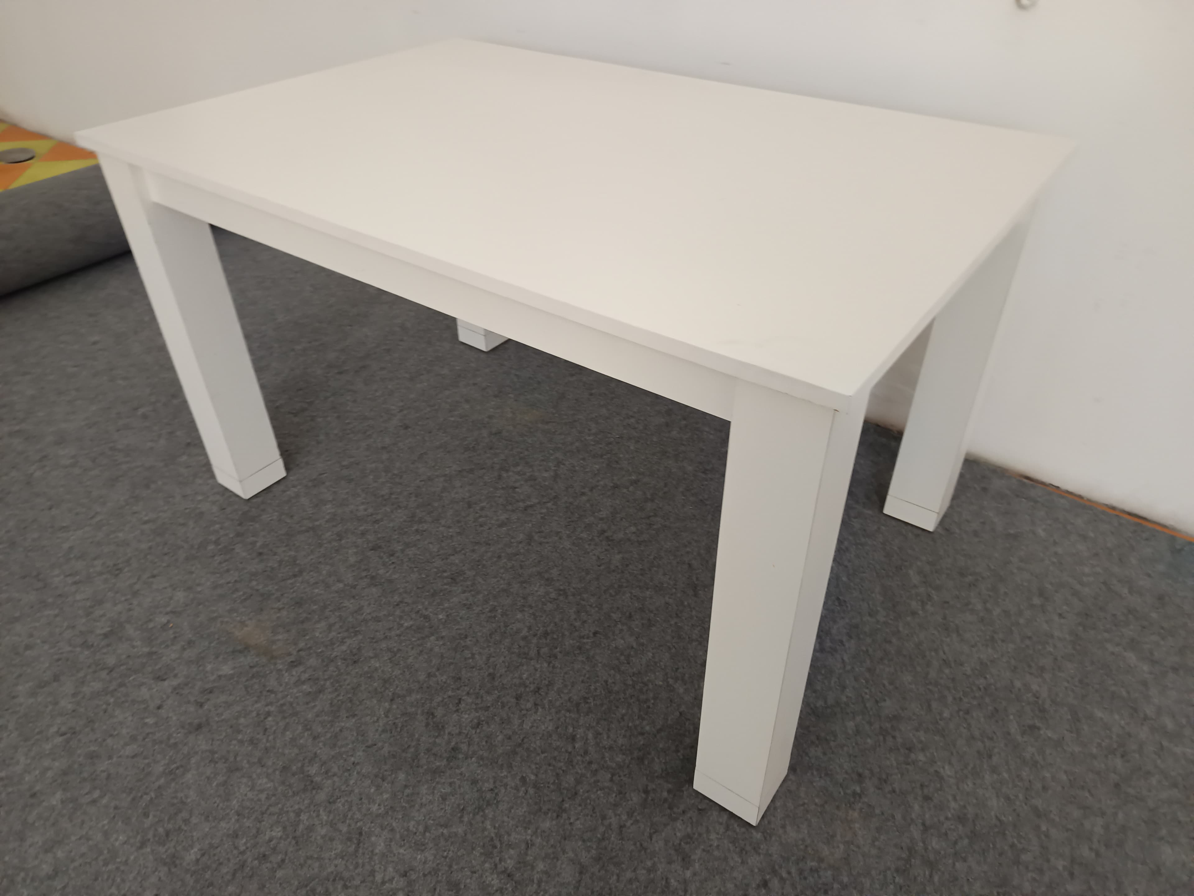 Mobiliario y decoración — imagen 3