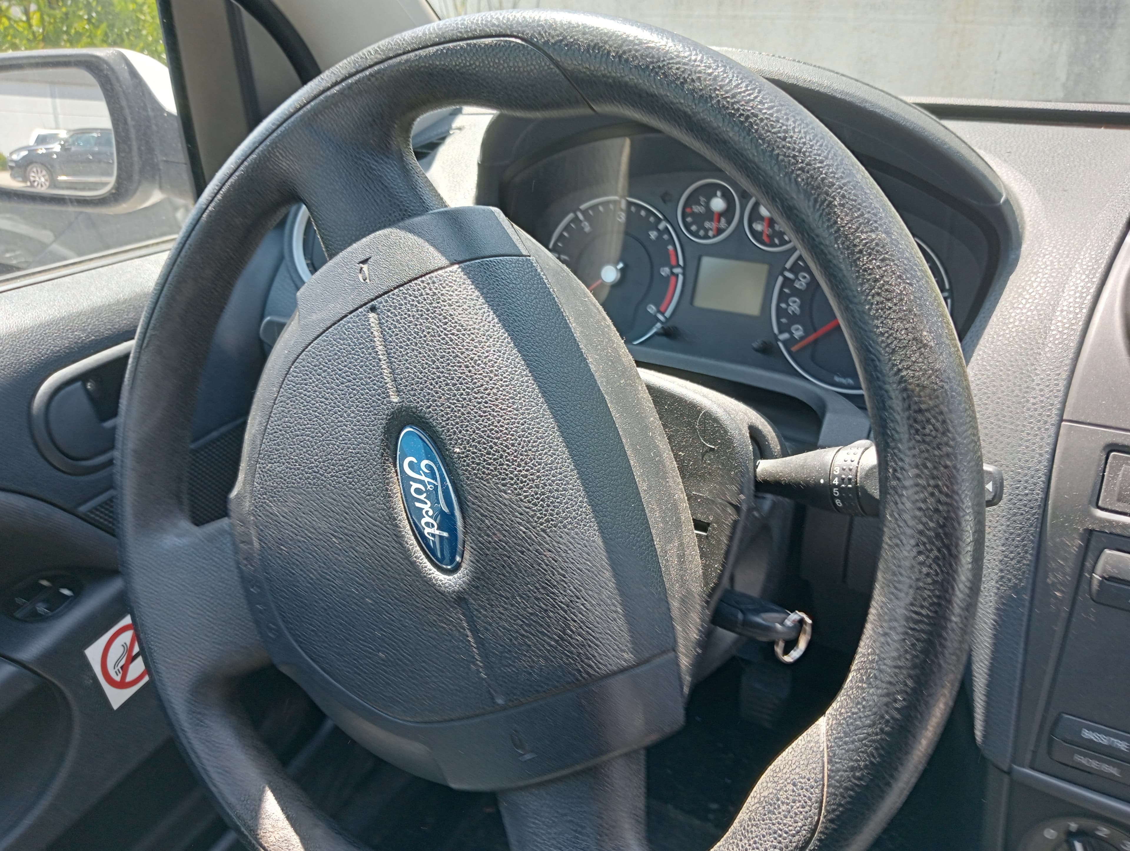 Ford Fiesta — image 7