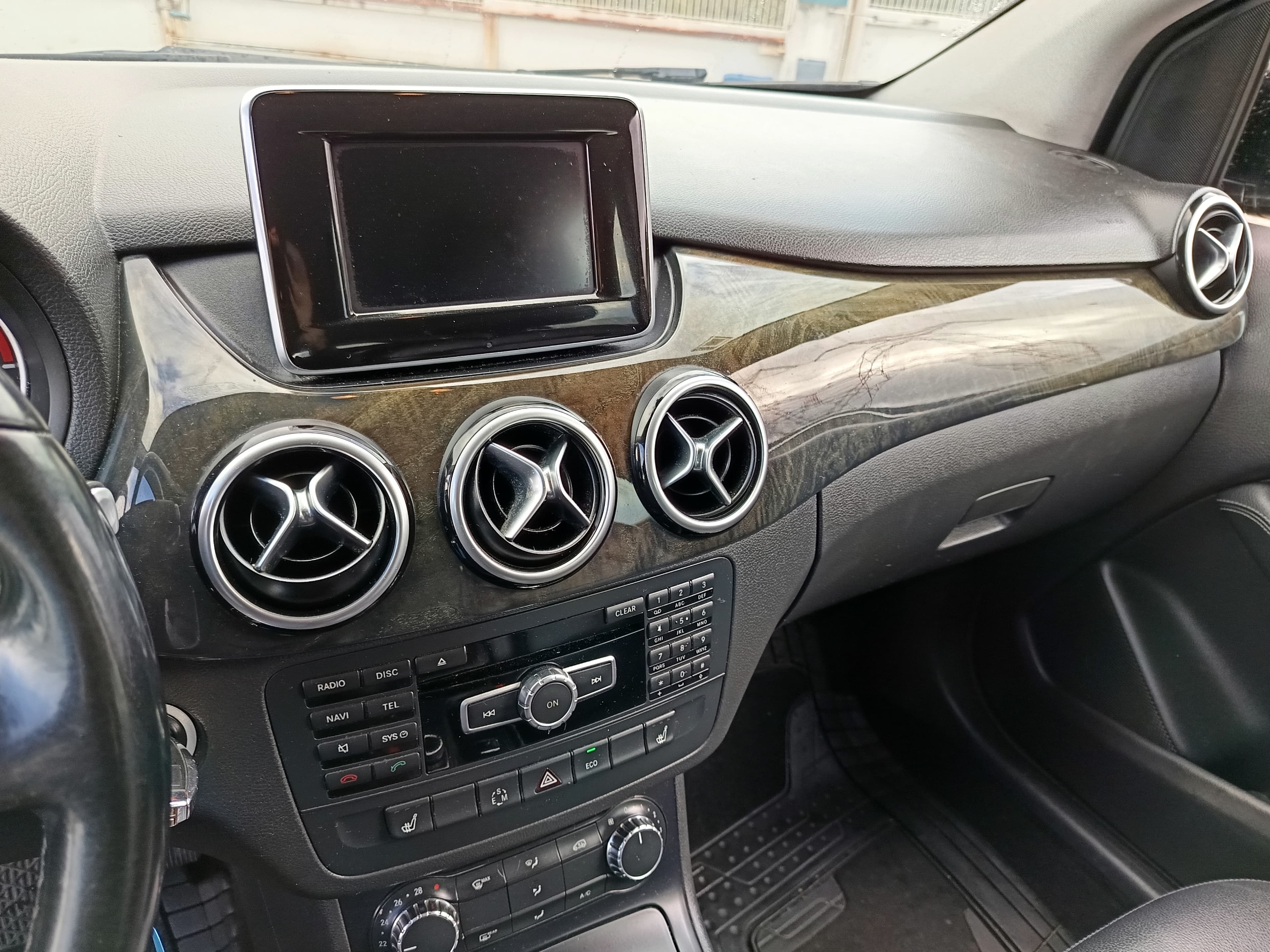 Mercedes-Benz B180 CDI · Ano 2012 — imagem 32