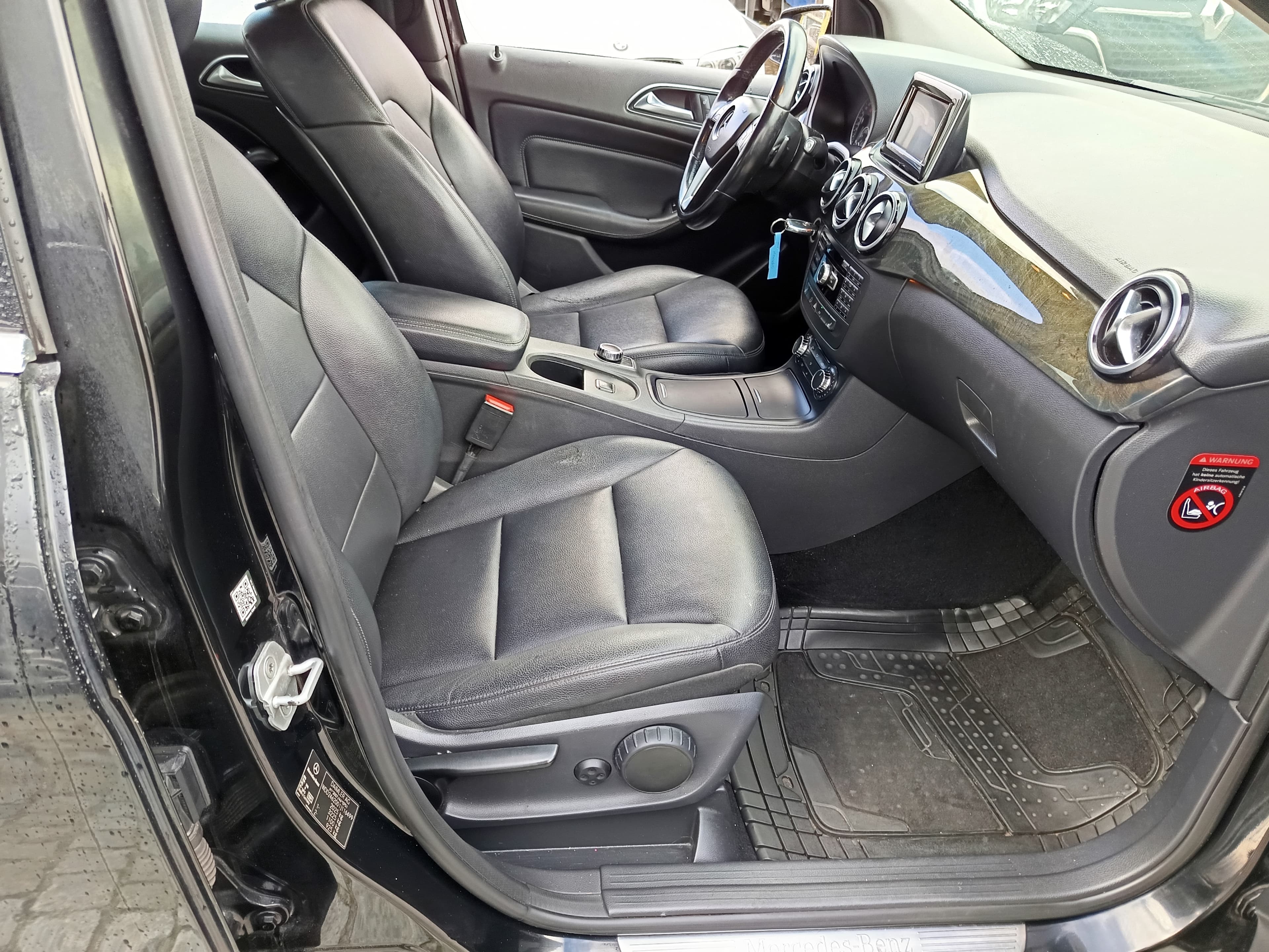 Mercedes-Benz B180 CDI · Ano 2012 — imagem 22