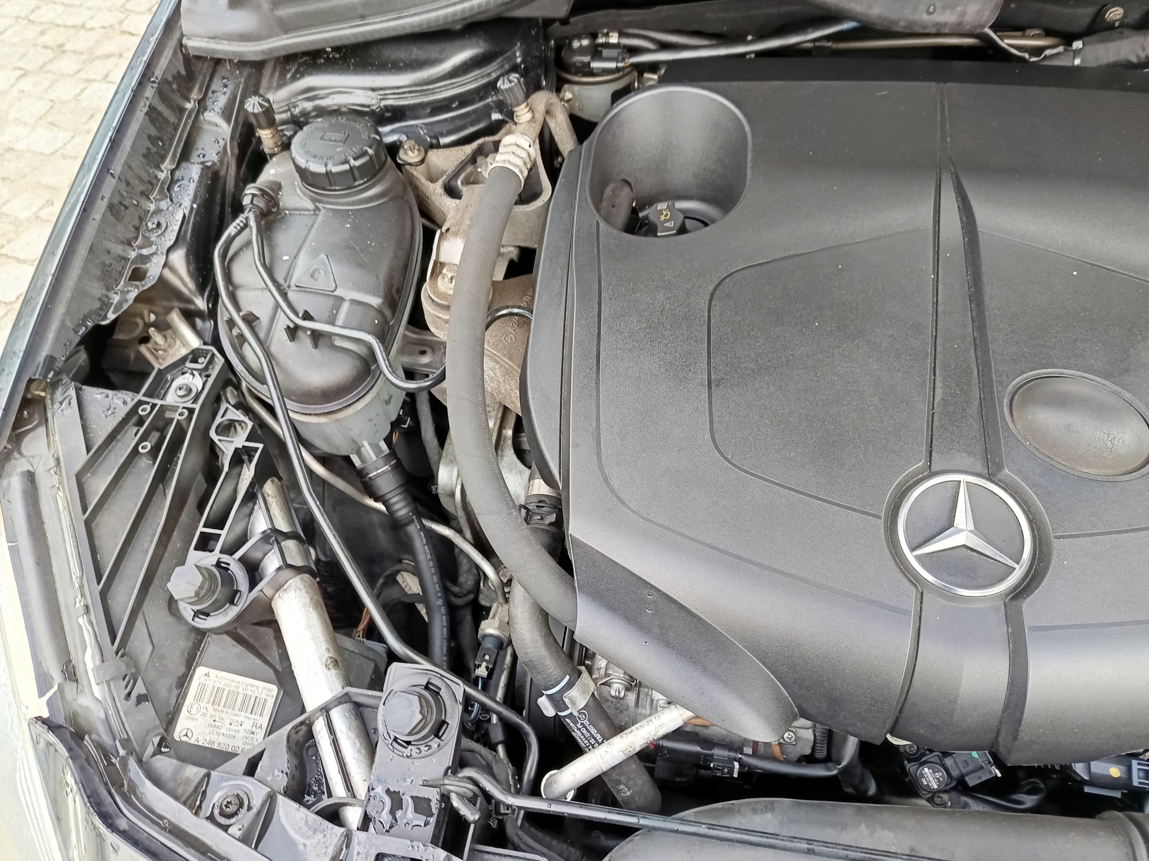Mercedes-Benz B180 CDI · Ano 2012 — imagem 14