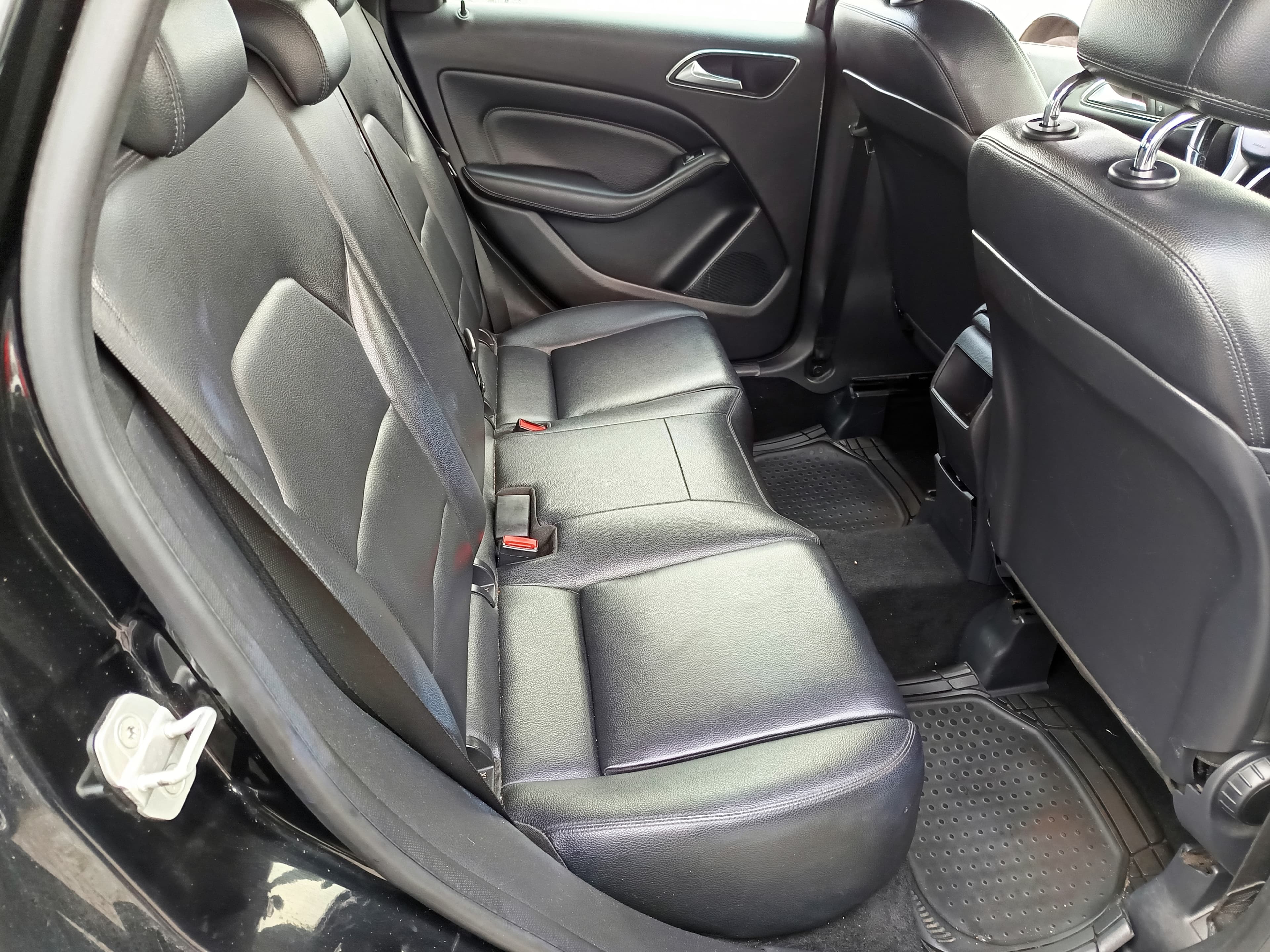 Mercedes-Benz B180 CDI · Ano 2012 — imagem 19