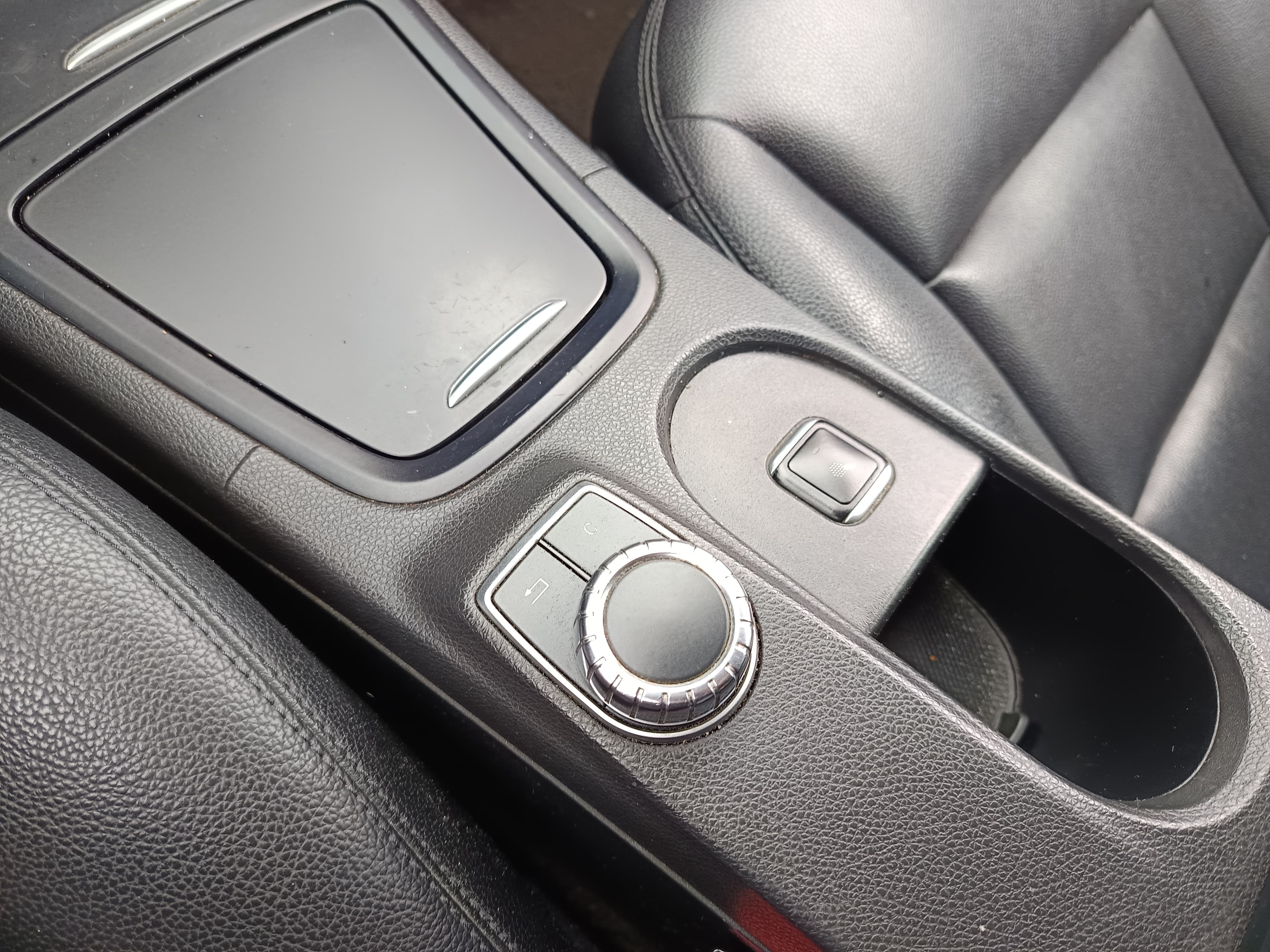 Mercedes-Benz B180 CDI · Ano 2012 — imagem 36