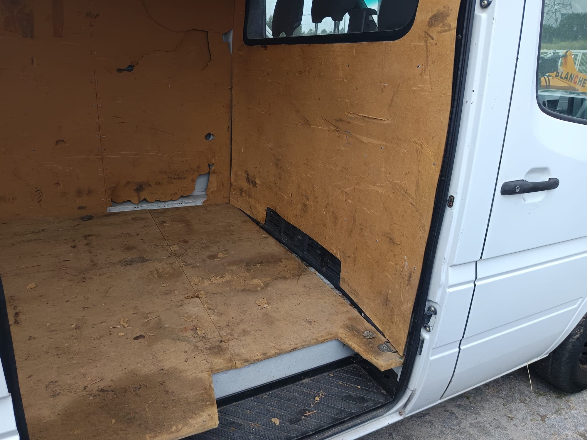 Mercedes-Benz Sprinter · Ano 2004 — imagem 34