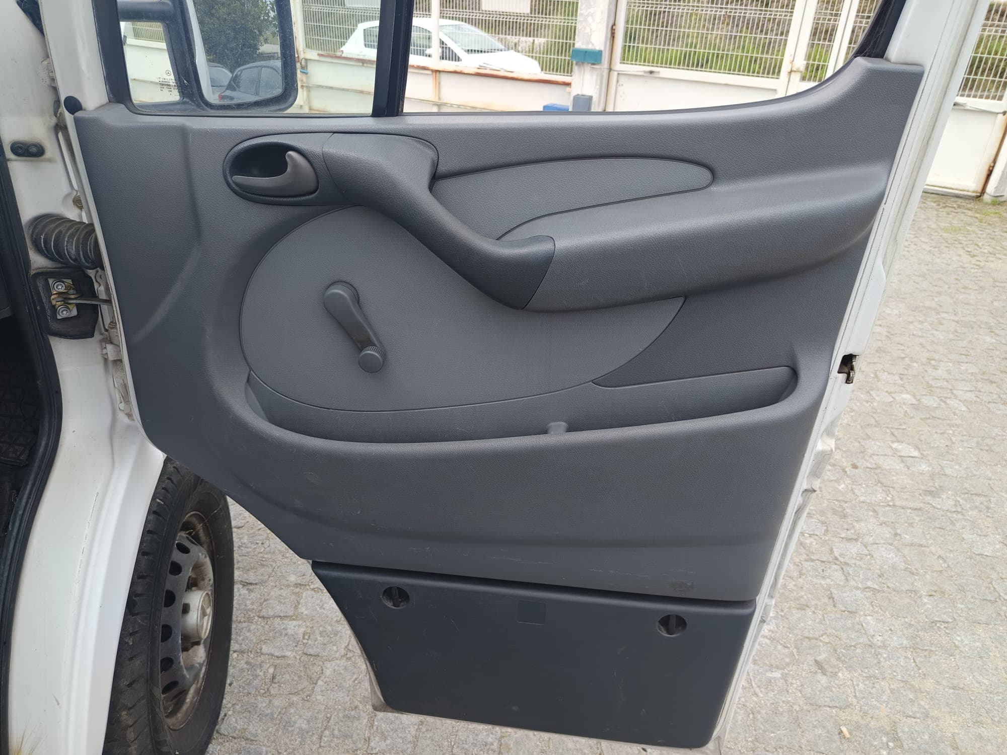 Mercedes-Benz Sprinter · Ano 2004 — imagem 51