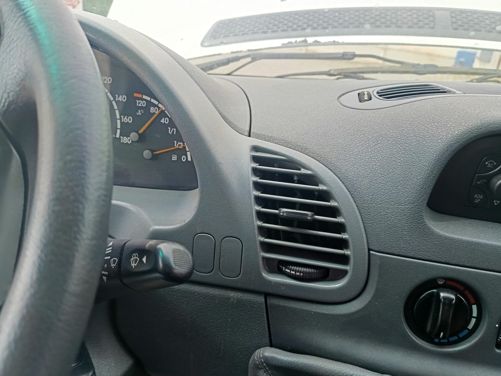 Mercedes-Benz Sprinter · Ano 2004 — imagem 32
