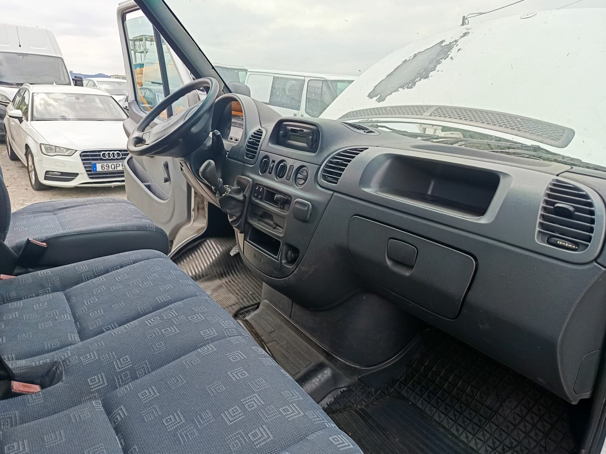 Mercedes-Benz Sprinter · Ano 2004 — imagem 27