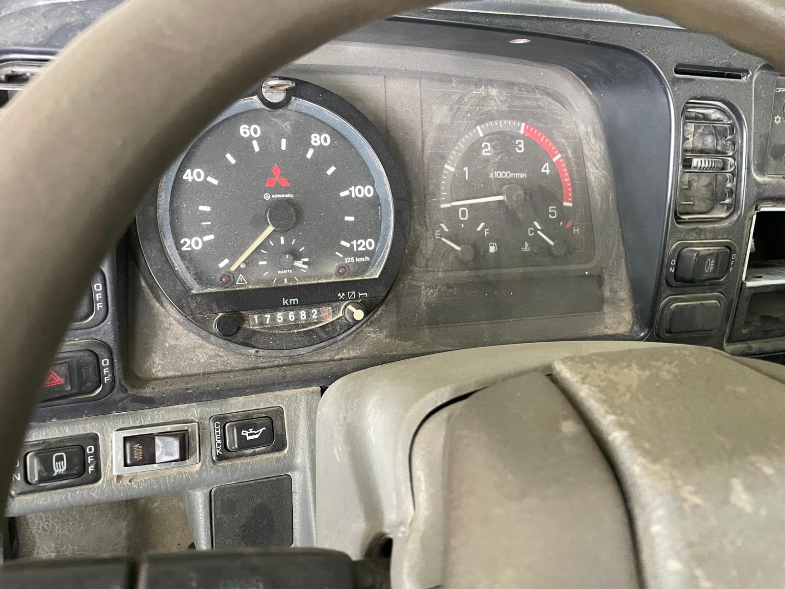 Mitsubishi Canter · Ano 2000 — imagem 5