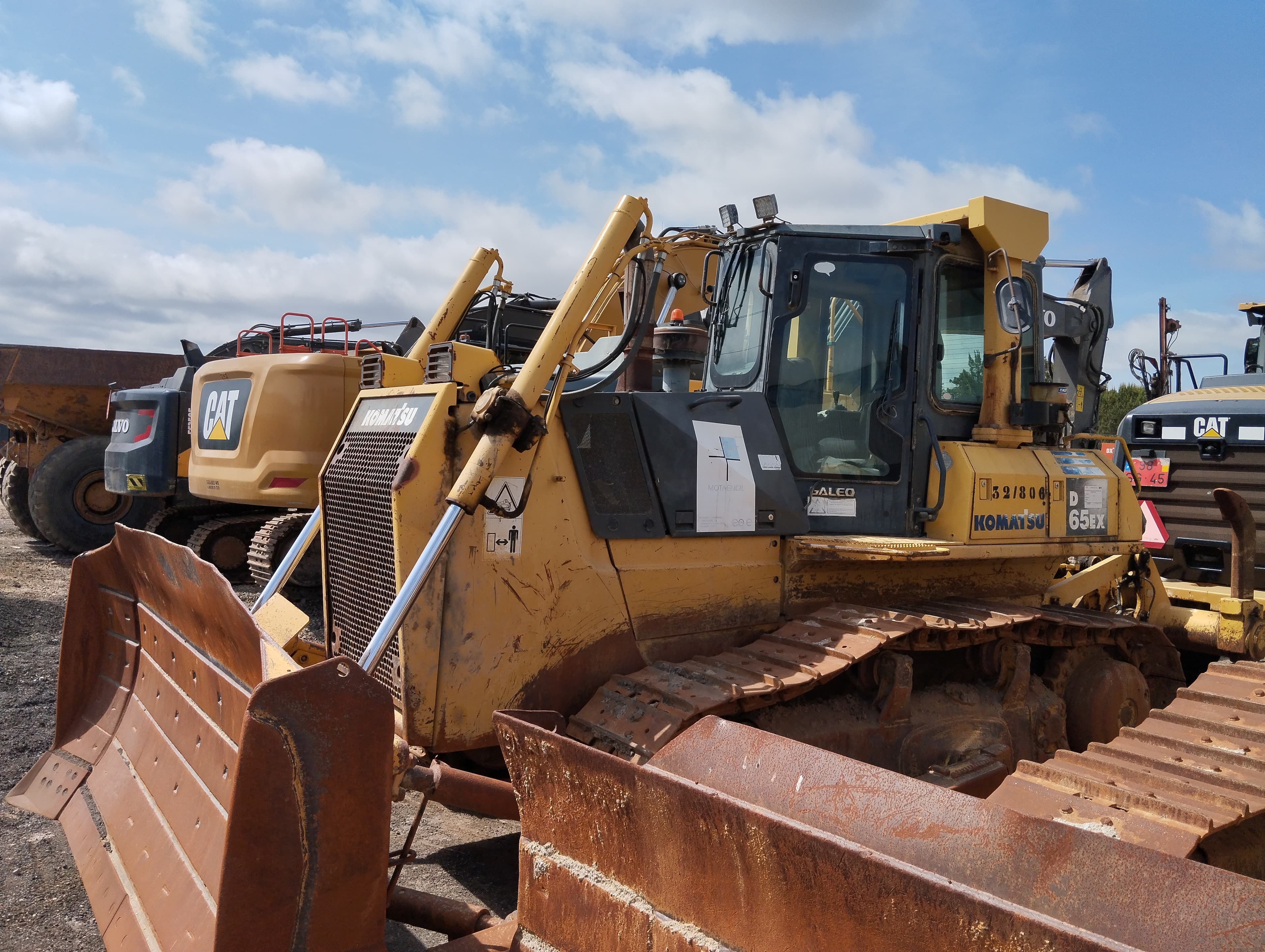 Trator de Rastos 20 T Komatsu D65 EX-15E0 — imagen 4