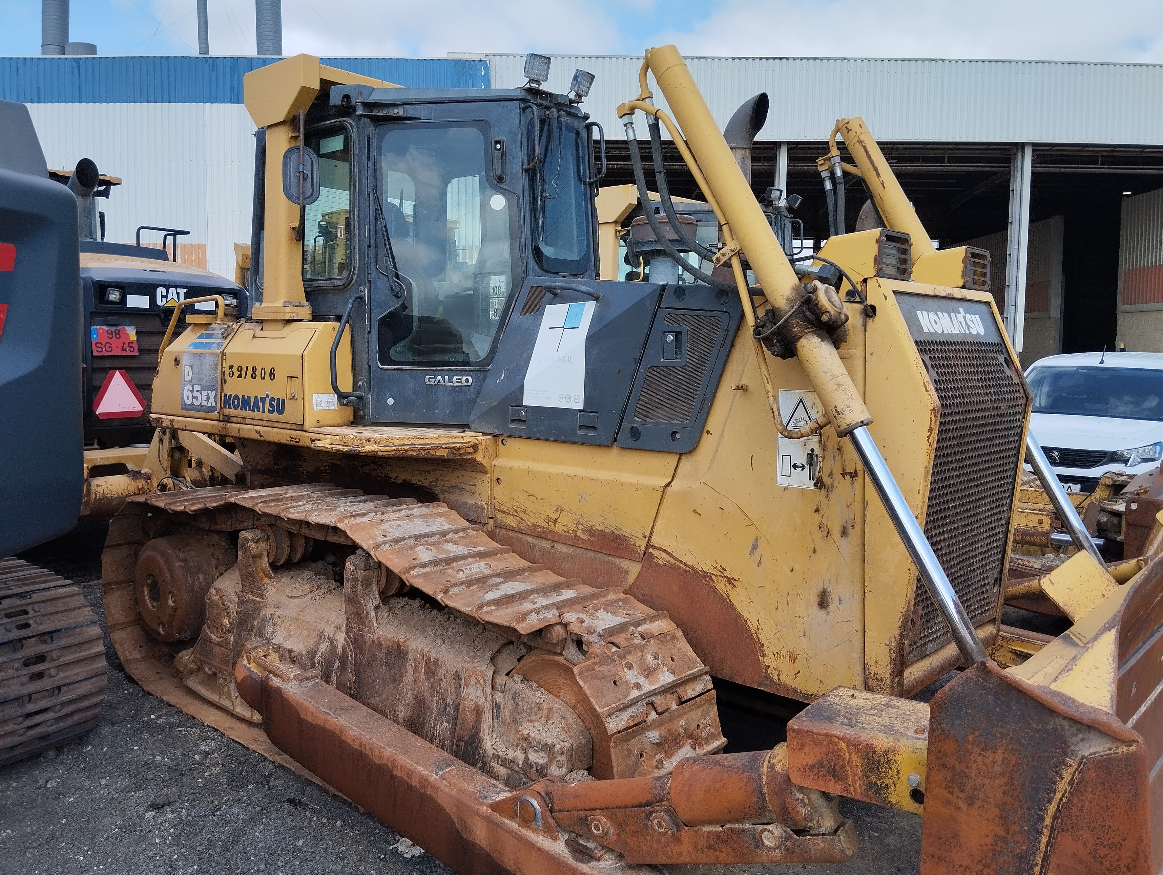 Trator de Rastos 20 T Komatsu D65 EX-15E0 — imagen 5