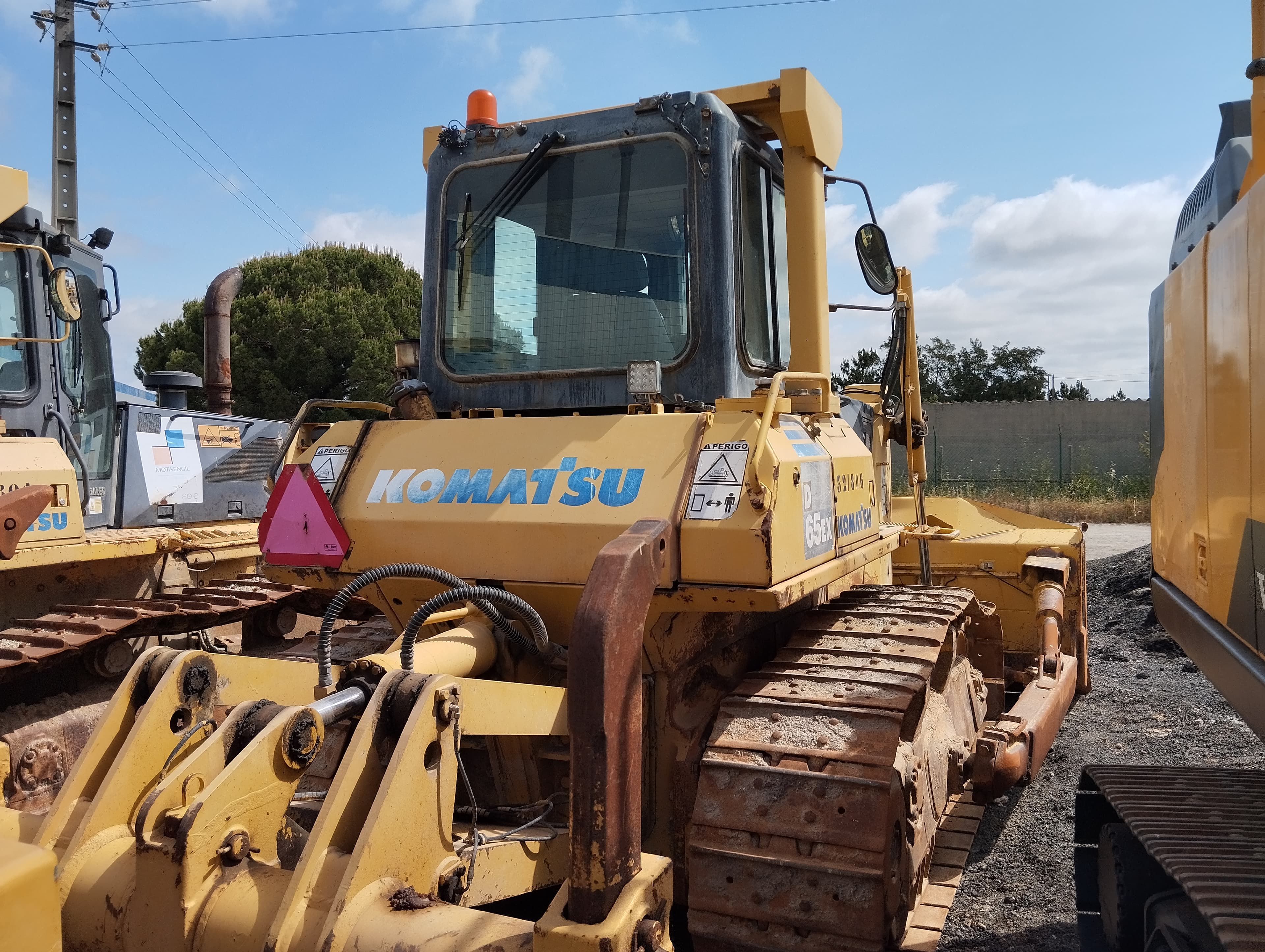 Trator de Rastos 20 T Komatsu D65 EX-15E0 — imagen 6