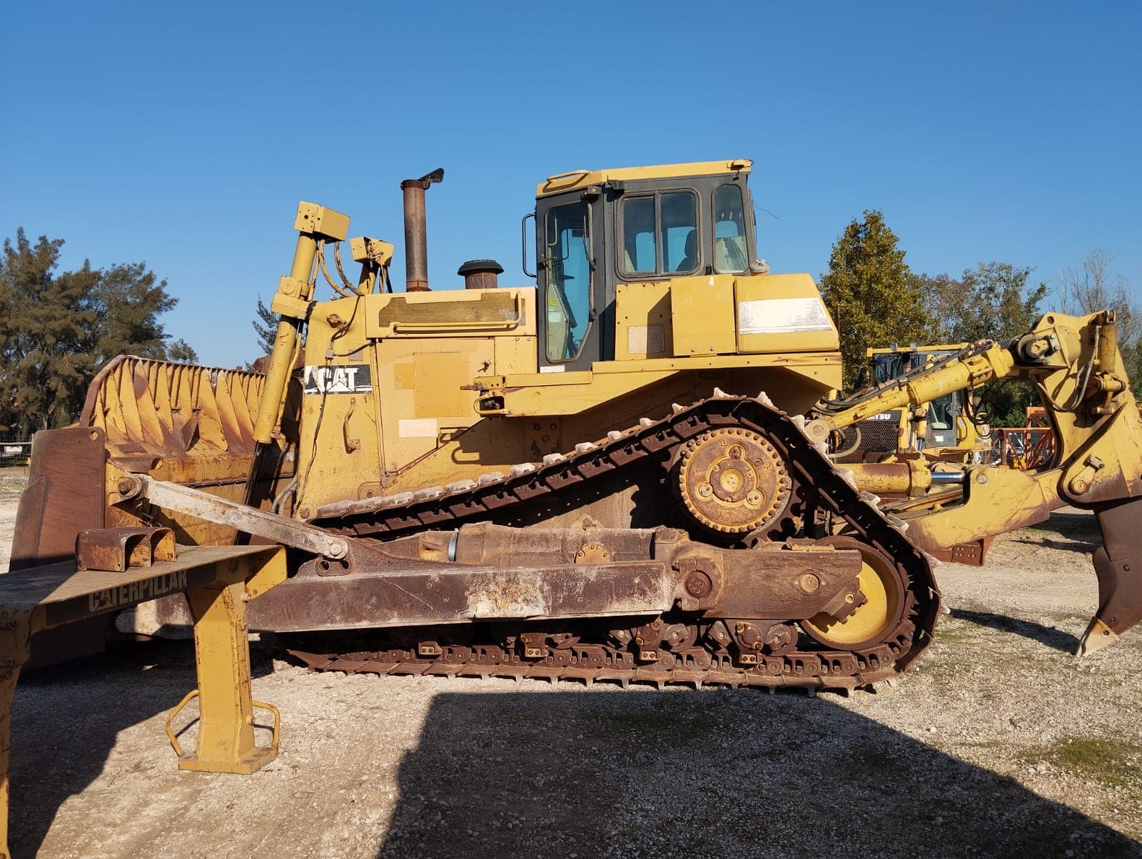Trator de Rastos 50 T Caterpillar D9 R PS — imagem 4