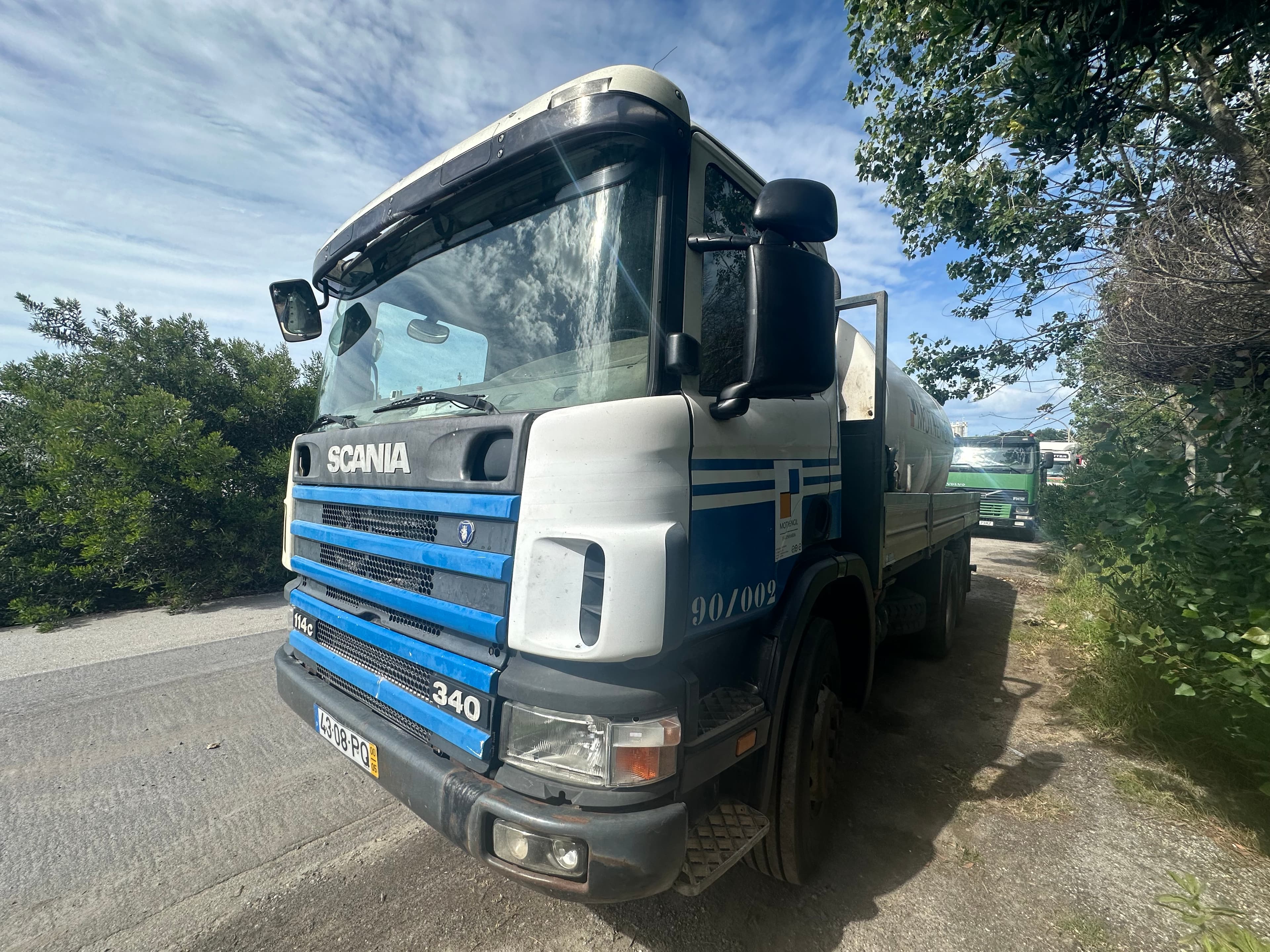 Autotanque de Água 12 m³ Scania P114 CB6x4 340 — imagem 2