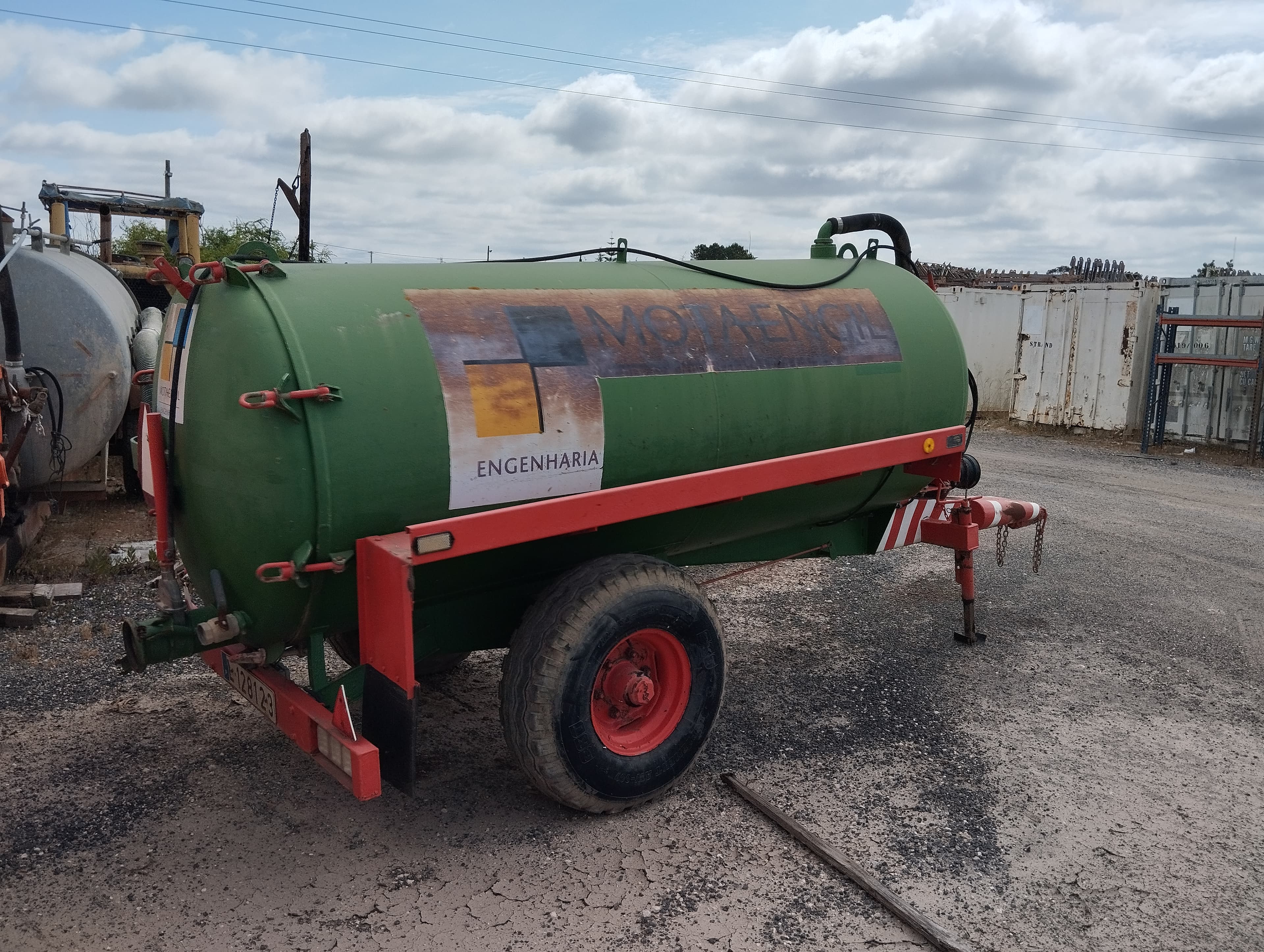 Atrelado-Cisterna Joper C4000 C — imagen 2