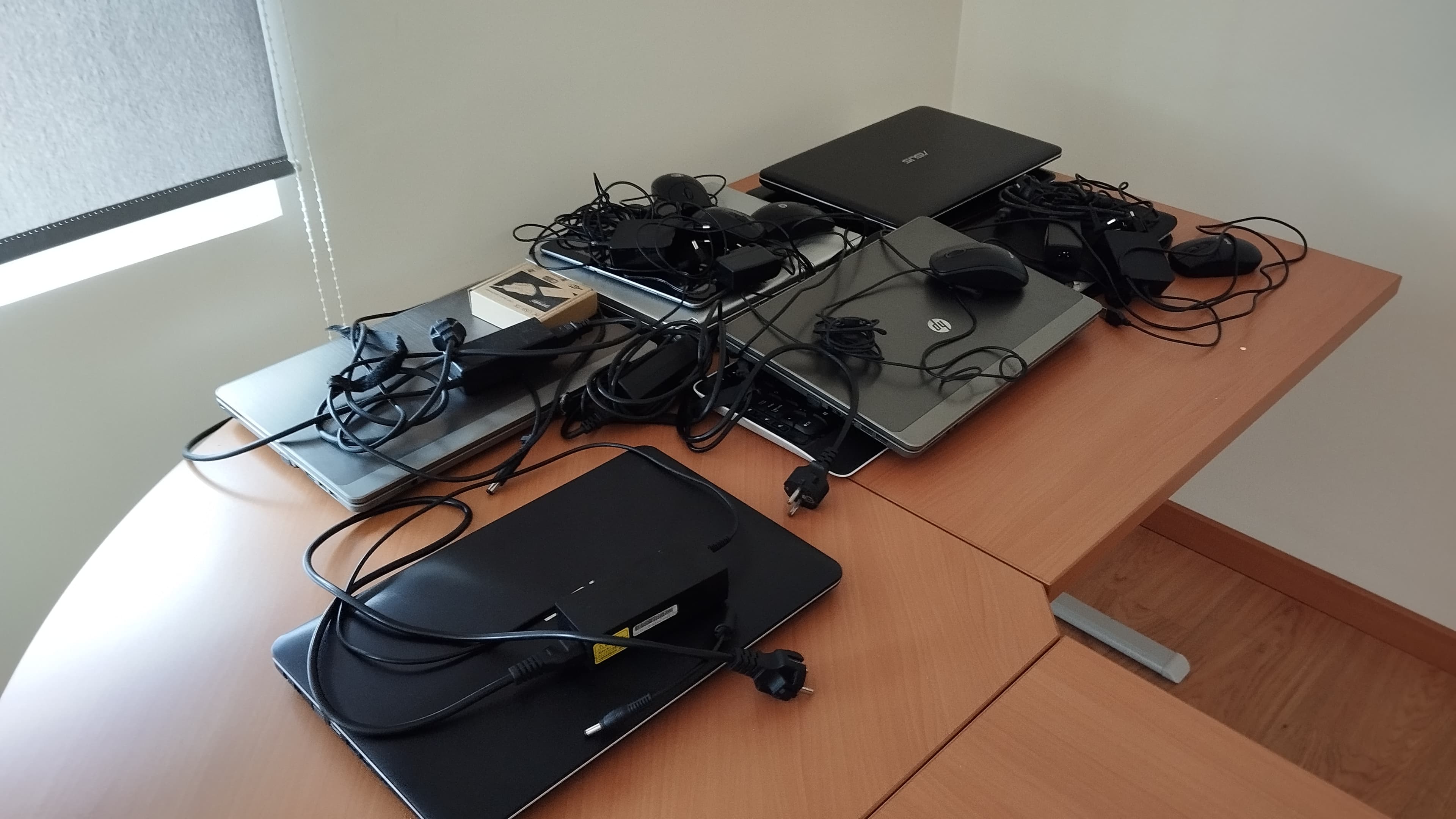 Equipamento de Escritório · Material Informático — imagem 24
