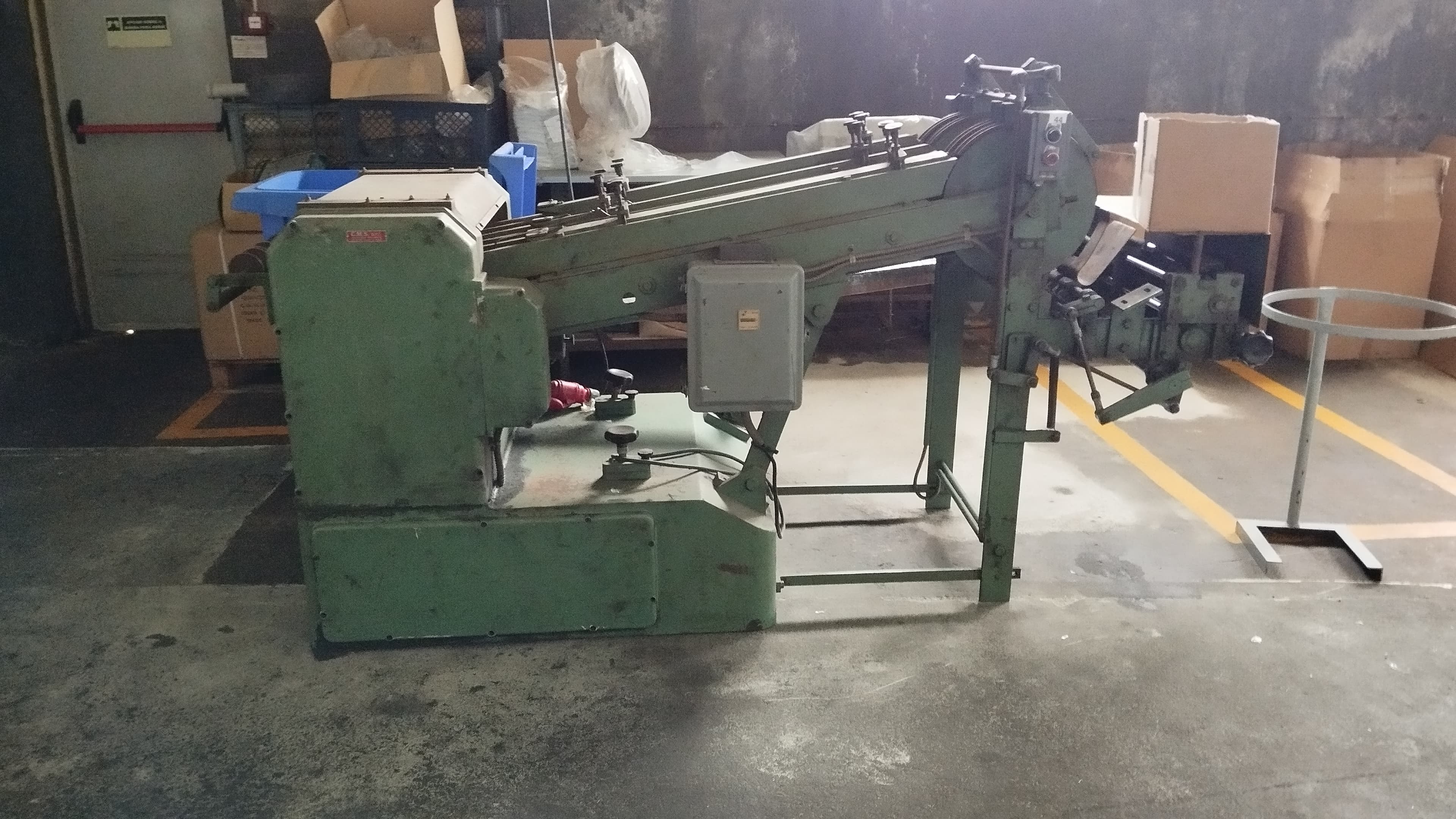 Máquina de Produção de Rolinhos de Lã de Aço — image 2