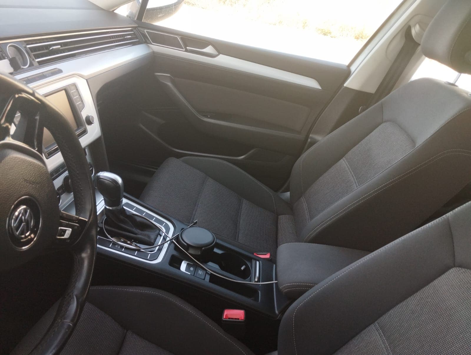 Volkswagen Passat B8 Variant 1.6 TDI · Ano 2015 — imagen 9