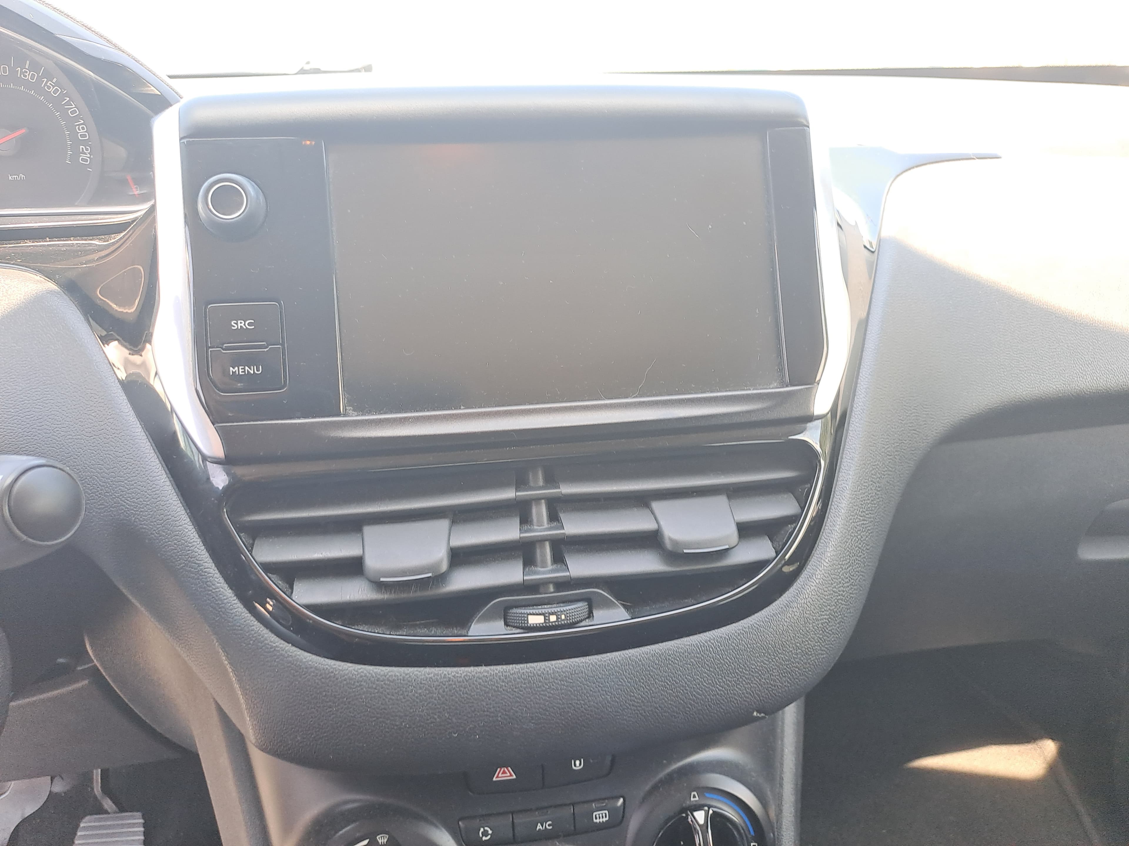 Peugeot 208 · Ano 2015 — imagem 27