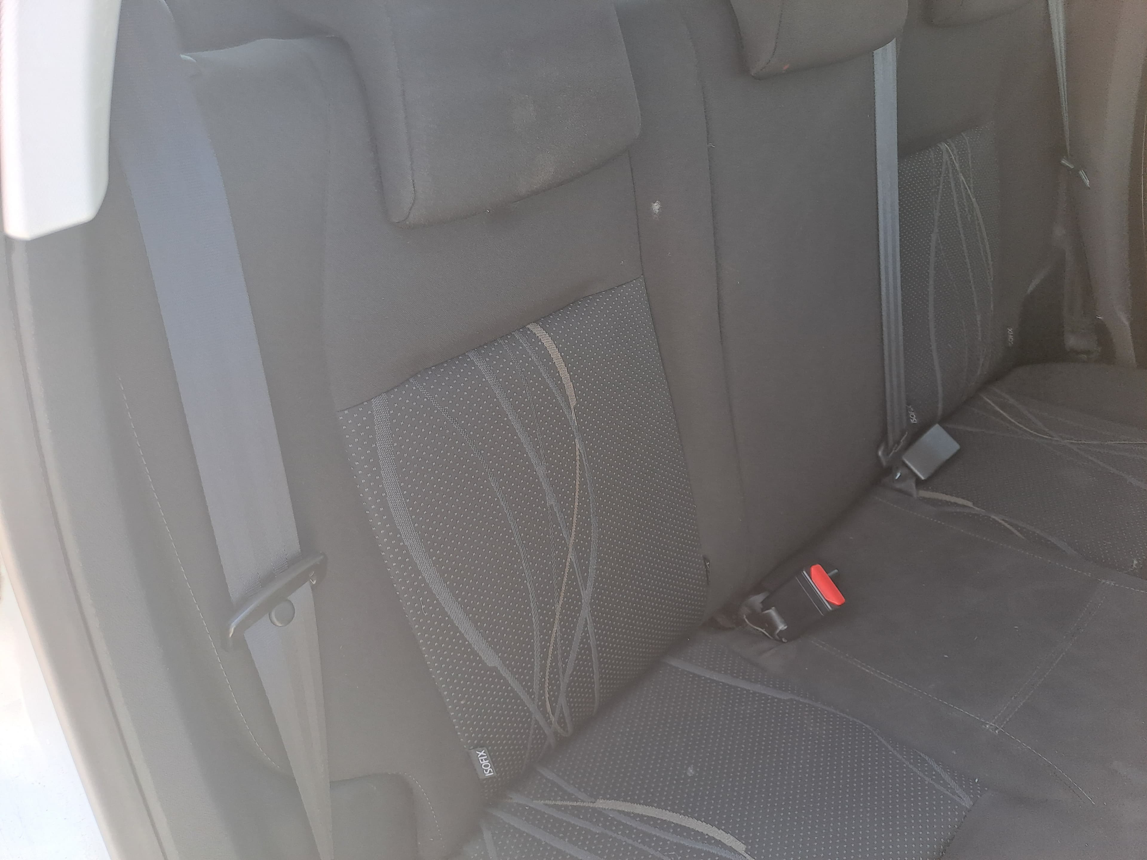 Peugeot 208 · Ano 2015 — imagem 16