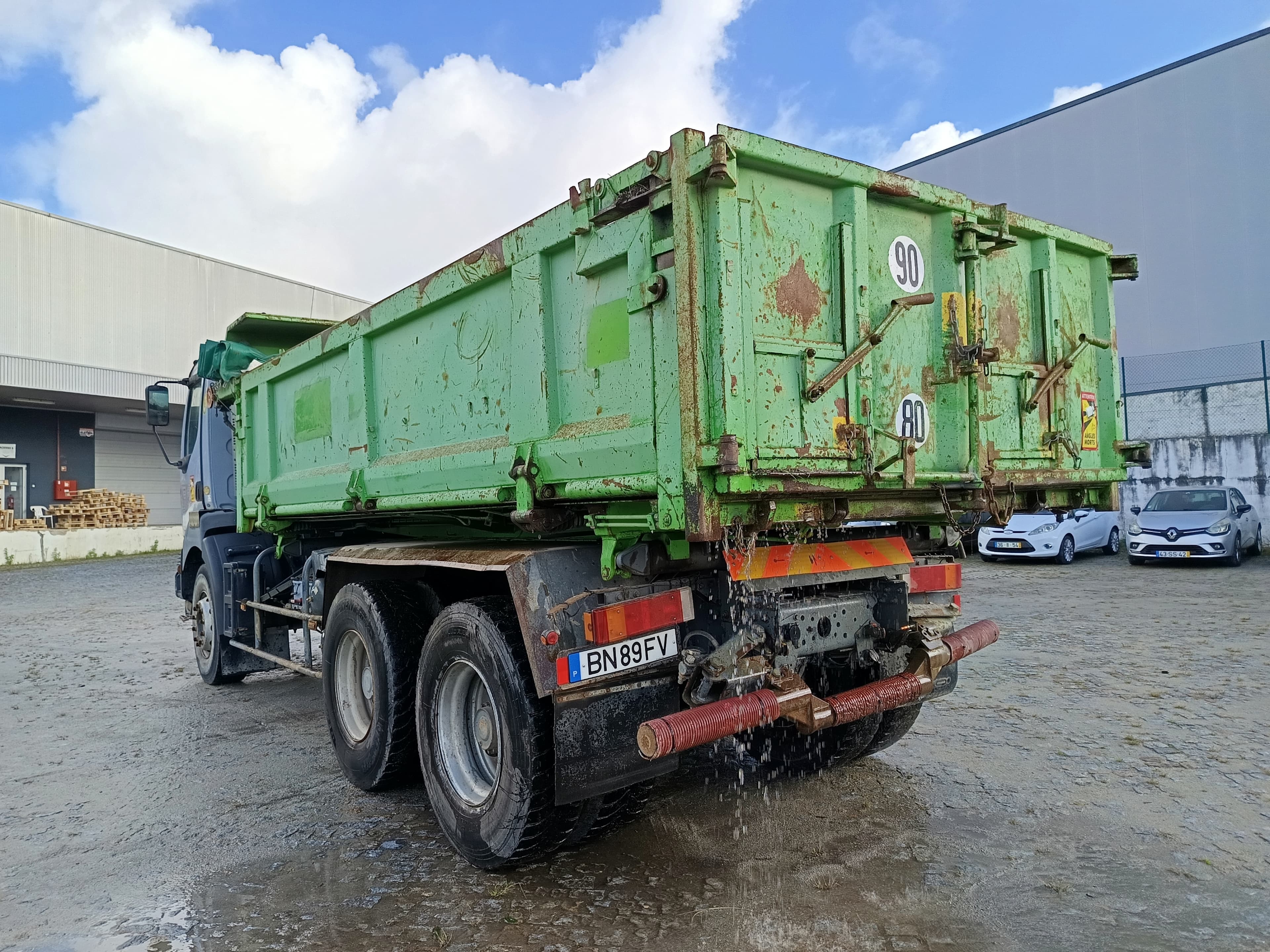 Renault 370 · Ano 2007 — imagem 6