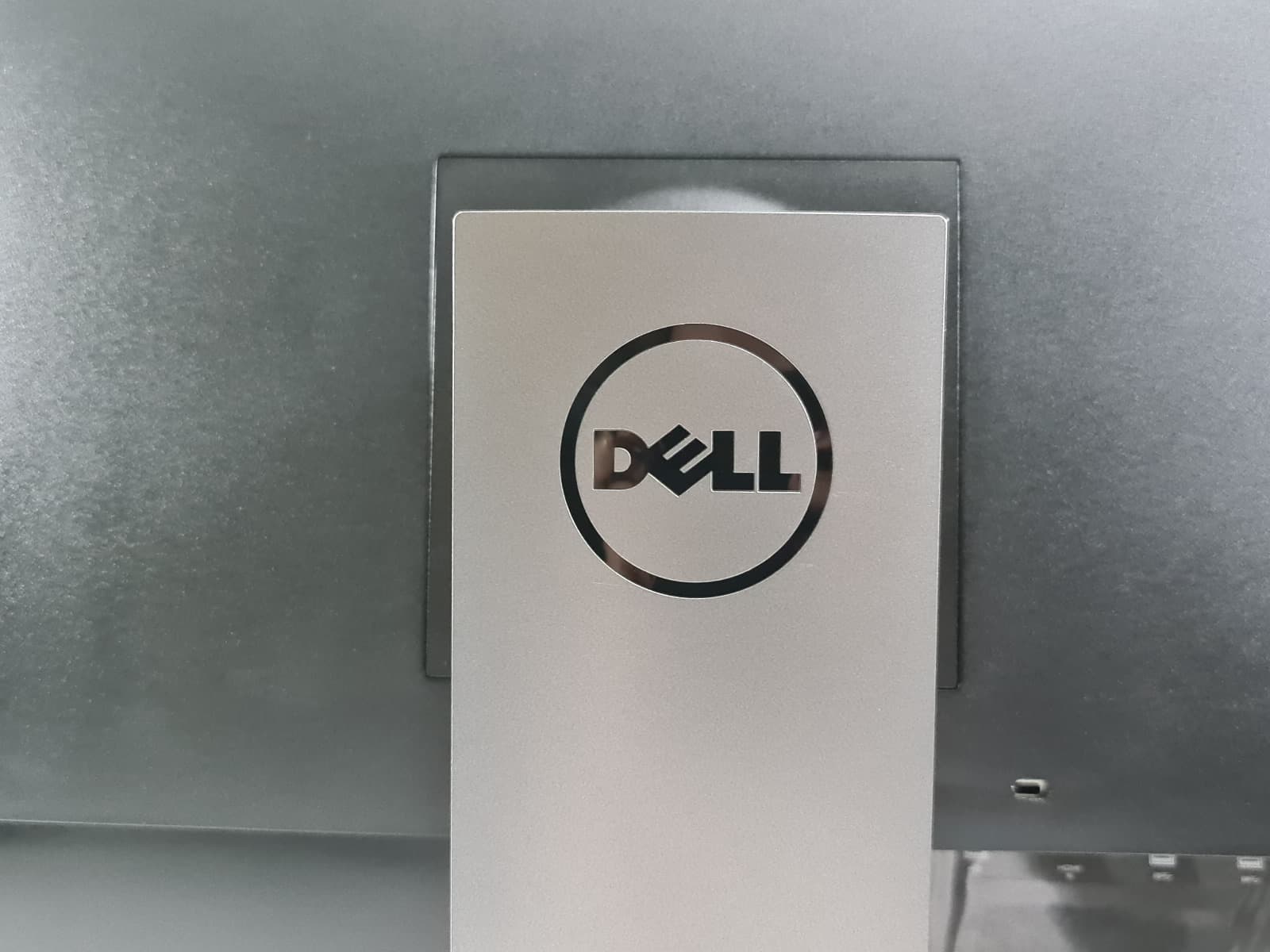 Computador All-in-One Dell Optiplex 7440 — imagem 9