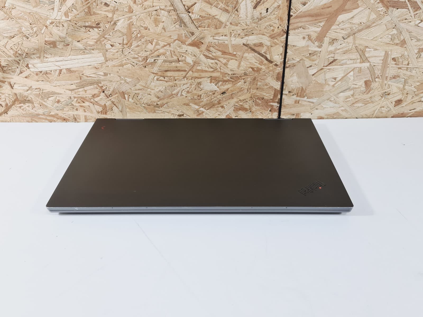 Impressora multifunções HP Envy 6020e · Portátil Lenovo ThinkPad X1 Yoga G4 360º — imagen 3